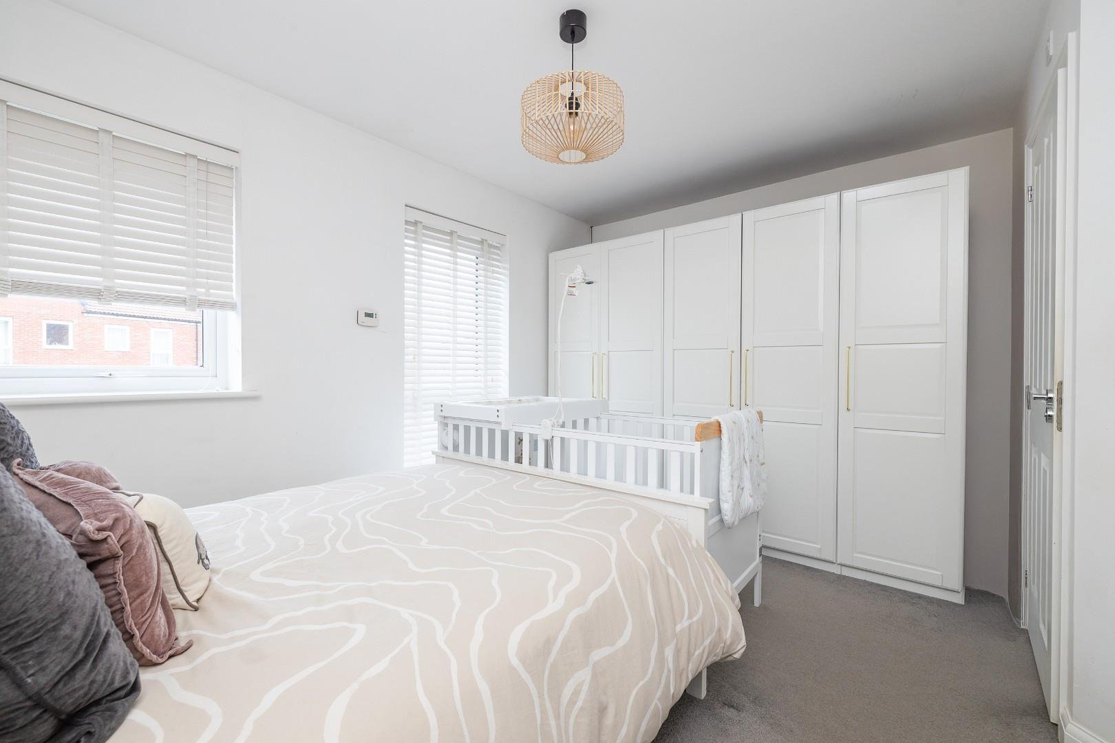 Casey close knowle 33625963 cd7 a0526