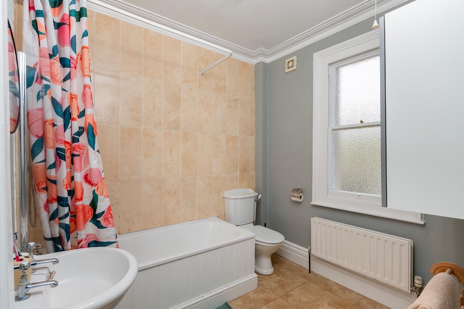 Cheltenham road cotham 34517402 1 c6 r9 acm bathroom c