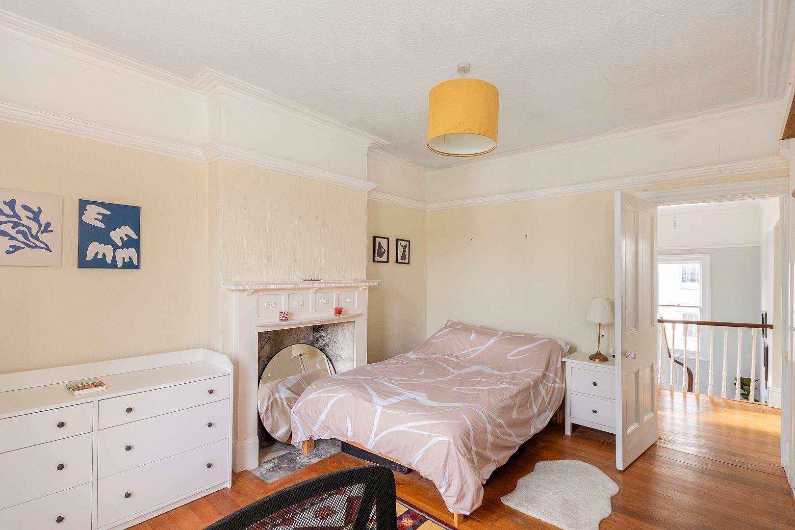 Cheltenham road cotham 34517402 1 c6 r9 acm bedroom j