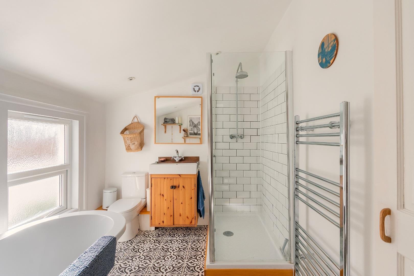 Church road st george 34590813 2 c5 r8 sg bathroom c