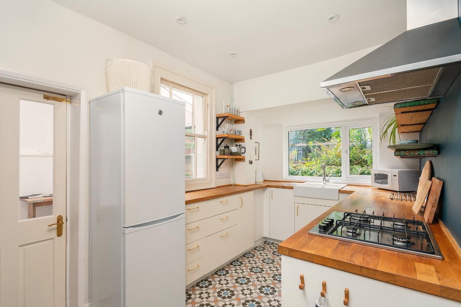Church road st george 34590813 2 c5 r8 sg kitchen c
