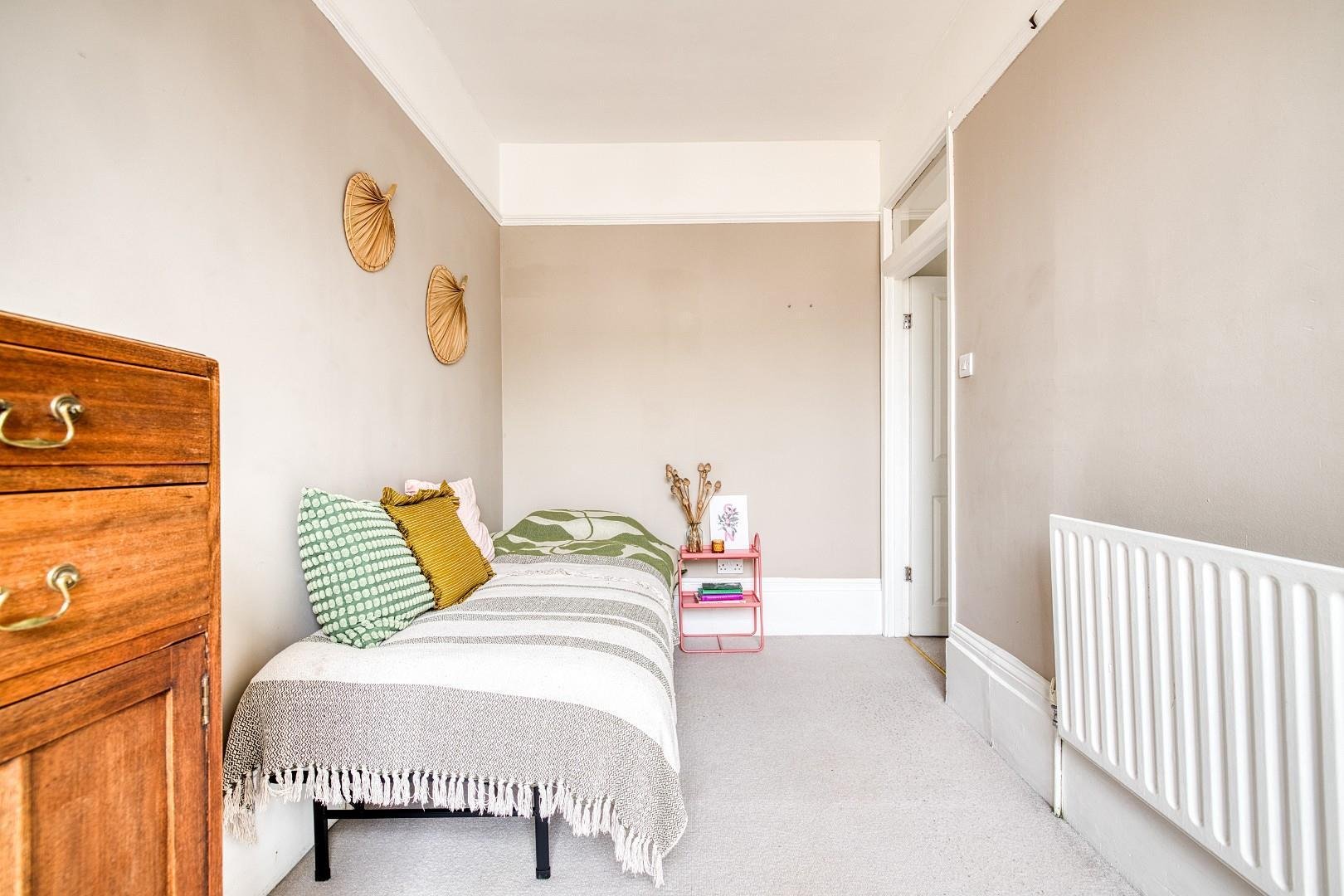 Clare road cotham 33505048 cd7 a8442 hdr