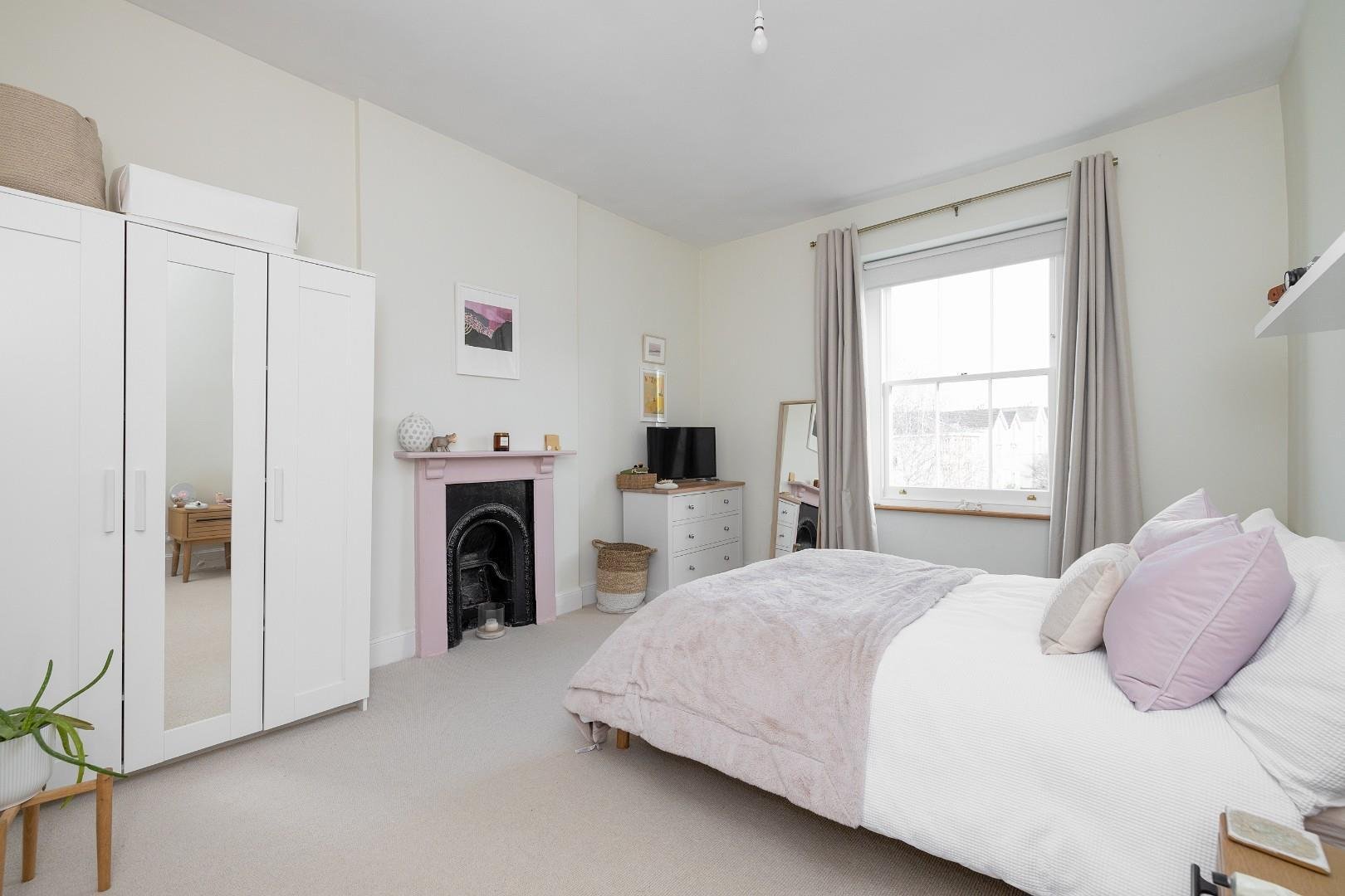 Clare road cotham 33602804 cd7 a9380
