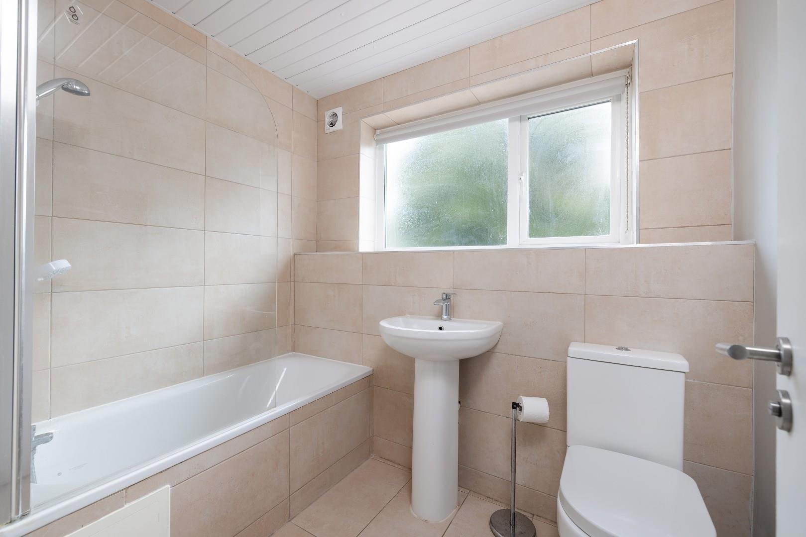 Claverham road fishponds 33835678 014 a5632