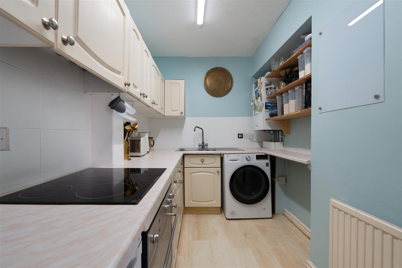 Cleeve wood road downend 32970144 dsc06056 2