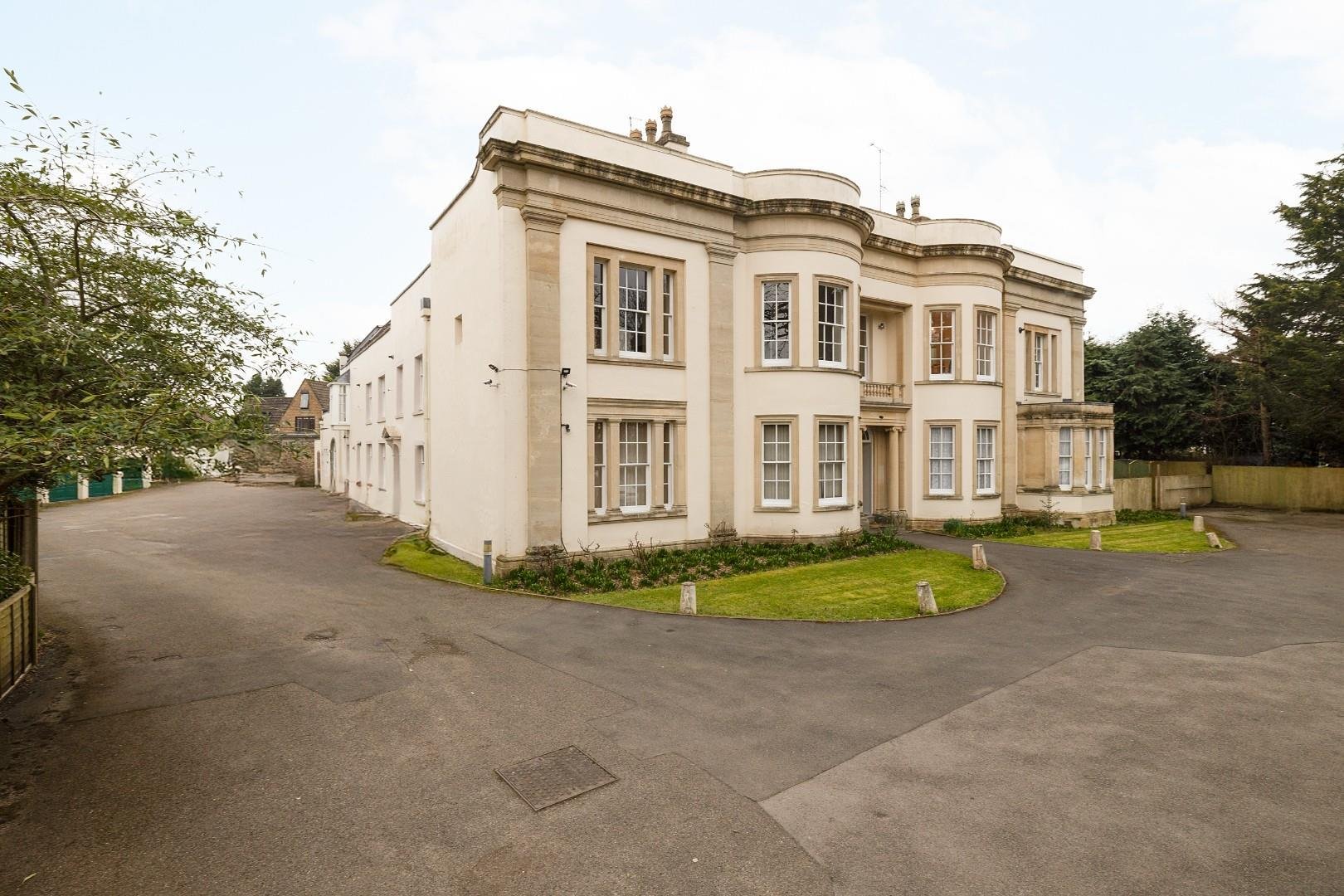Cleeve wood road downend 33703888 cd7 a9776