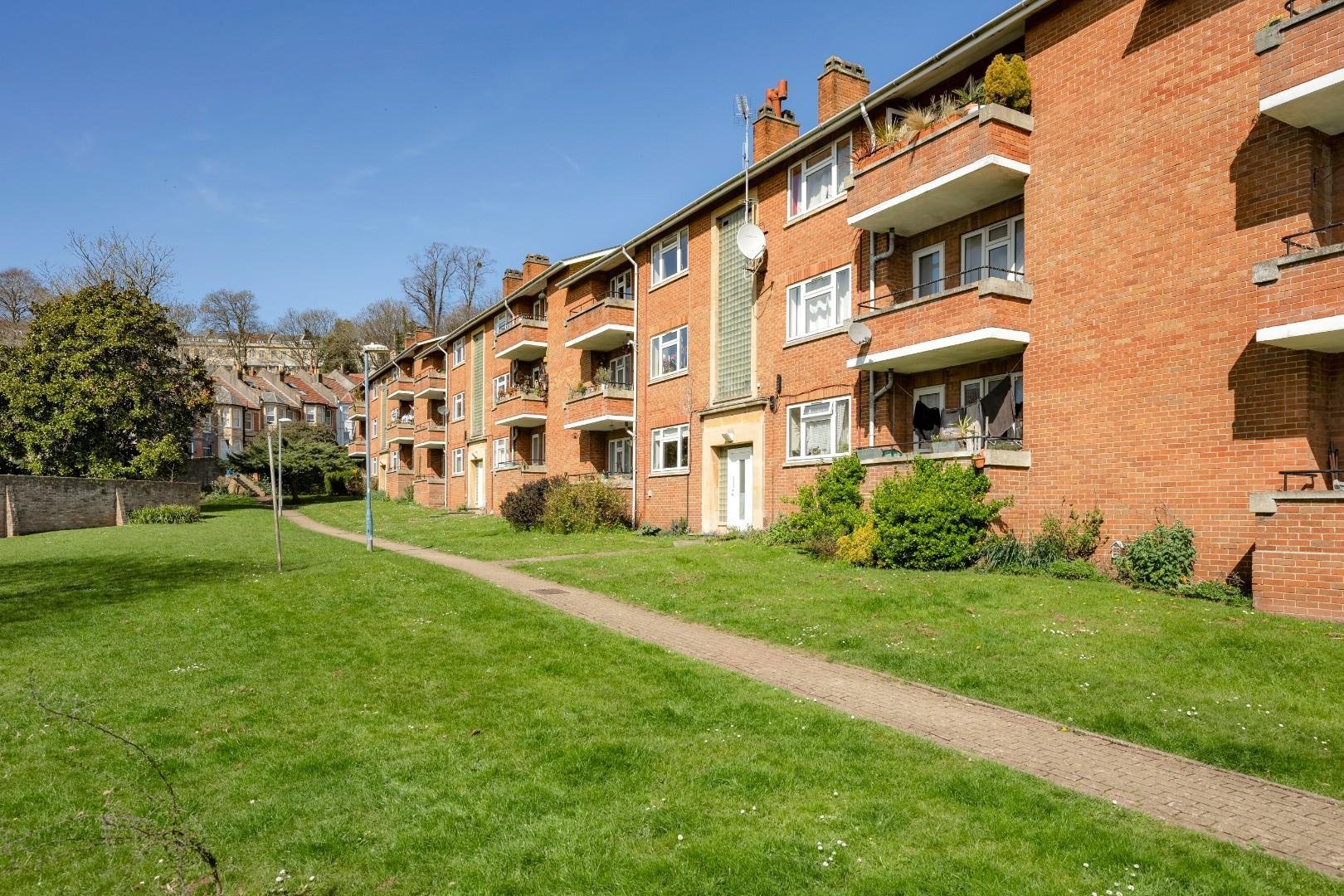 Clifton vale close cliftonwood 34312794 dsc08576