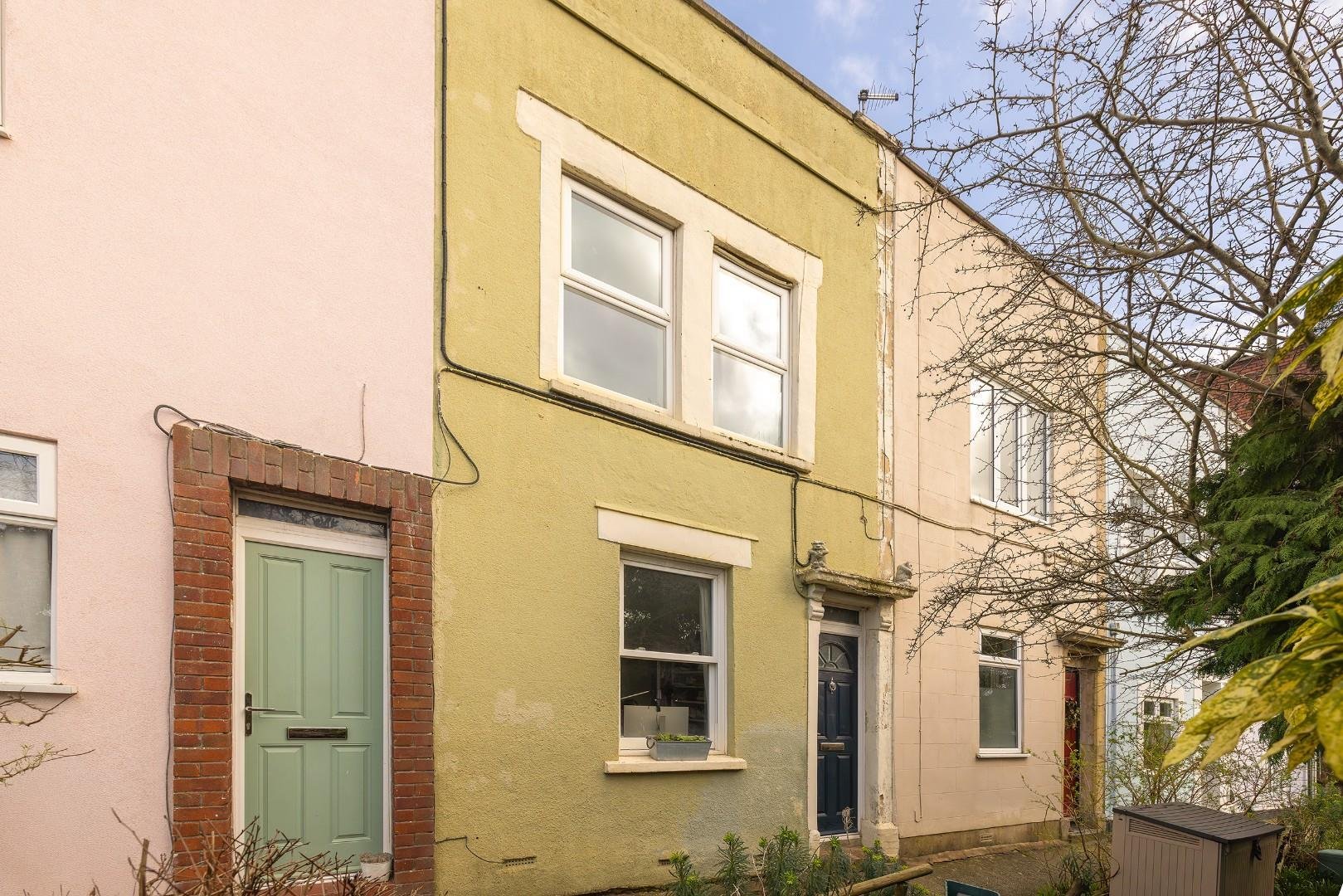 Clifton view totterdown 34473137 char9852