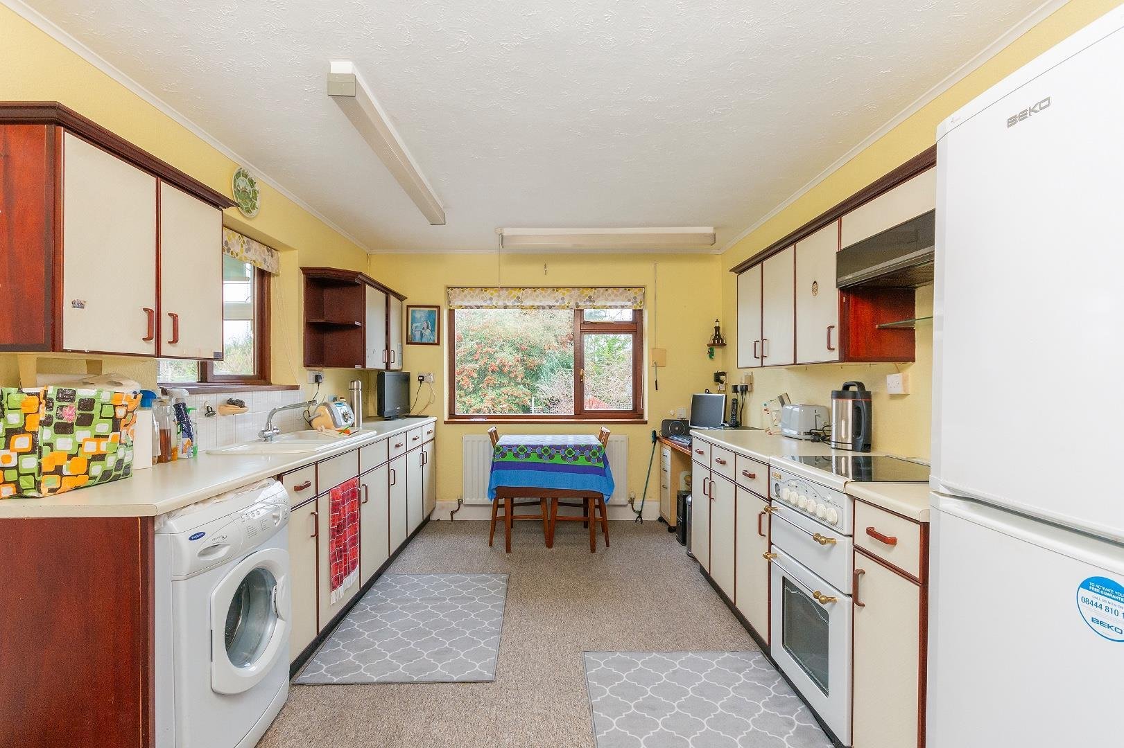 Clive road whitchurch 33614388 0 c5 rwh kitchen d