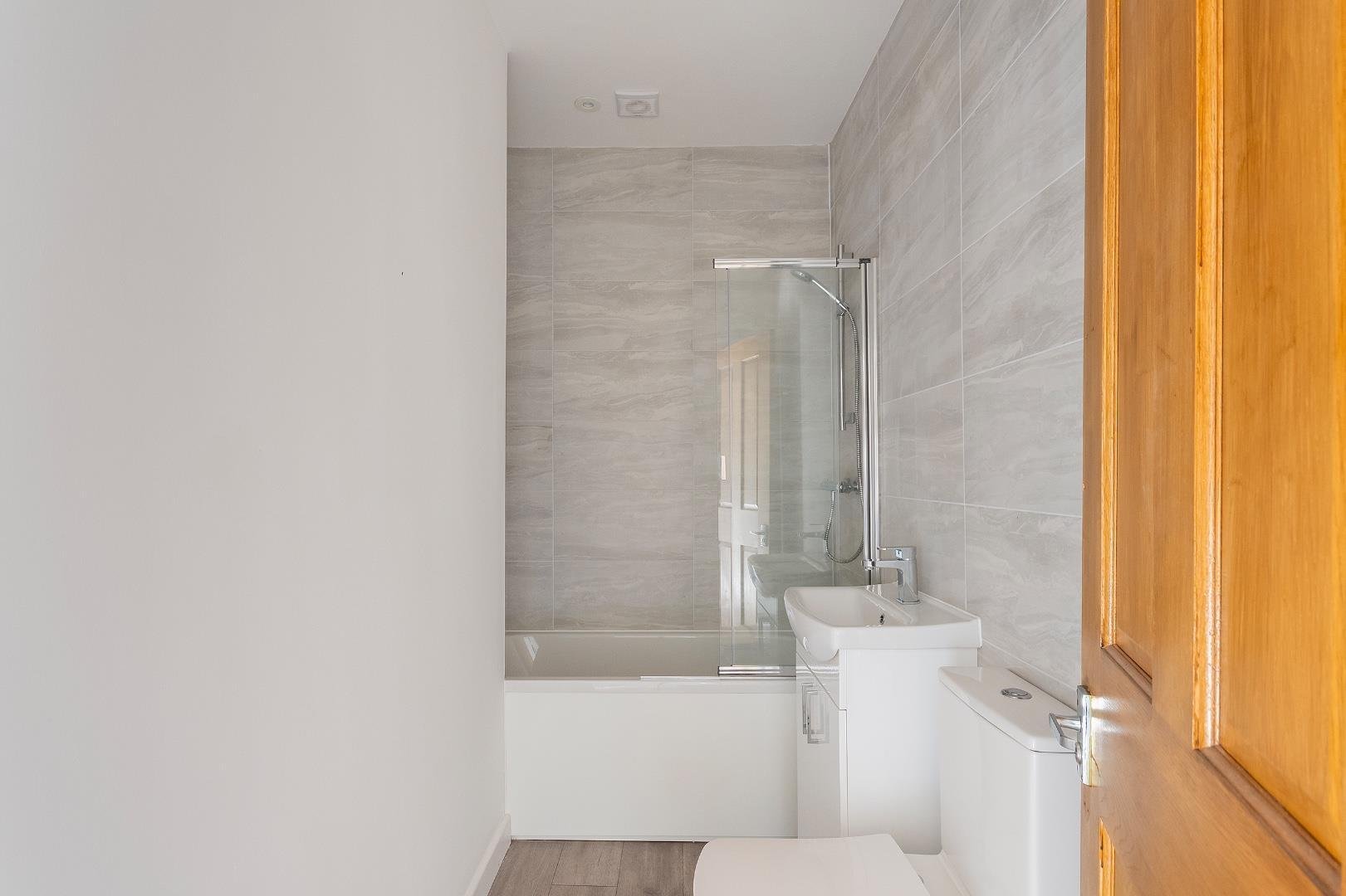 Clouds hill avenue st george 33797271 6 c4 hasg bathroom c