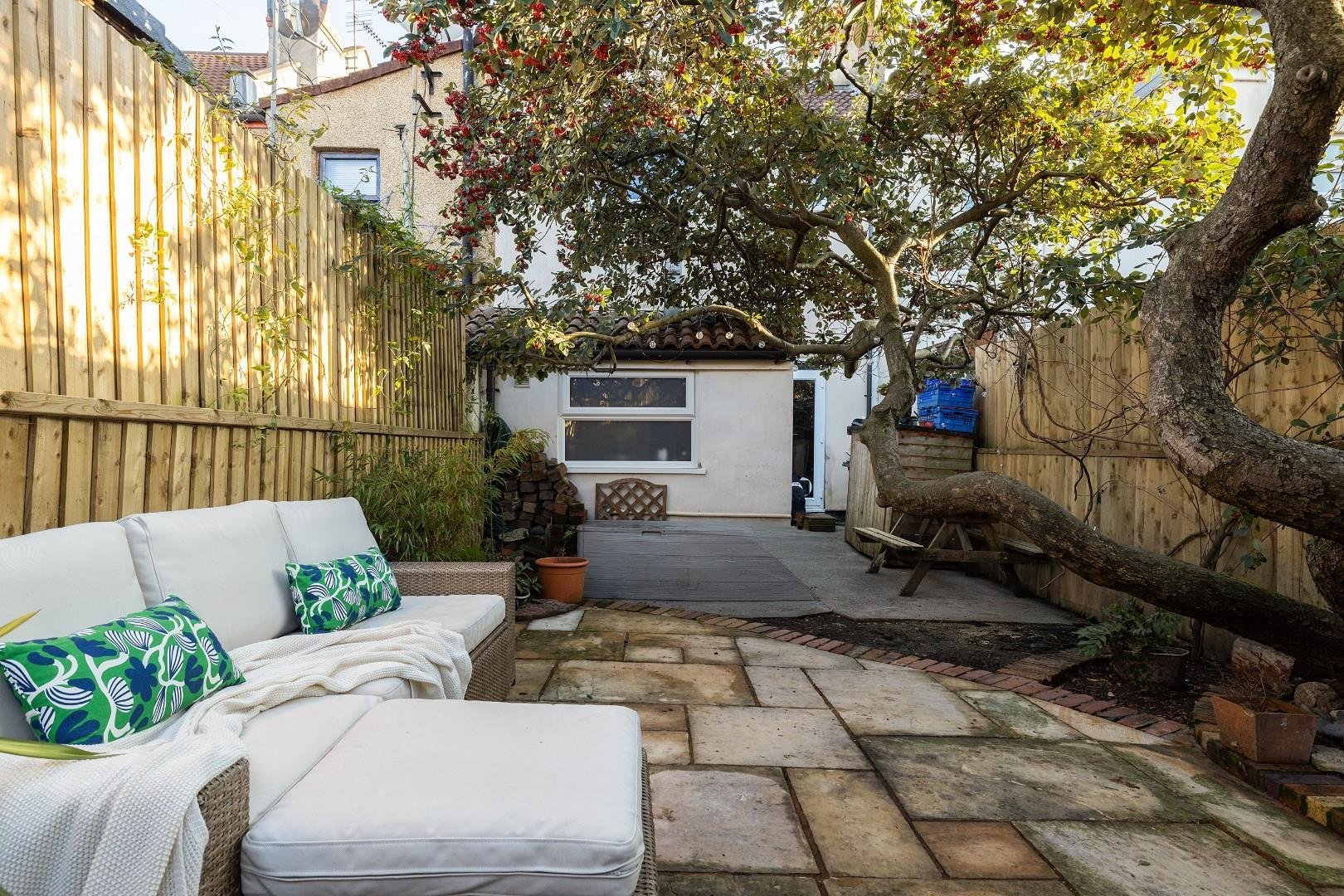 Colston road easton 33726115 cd7 a1876 1