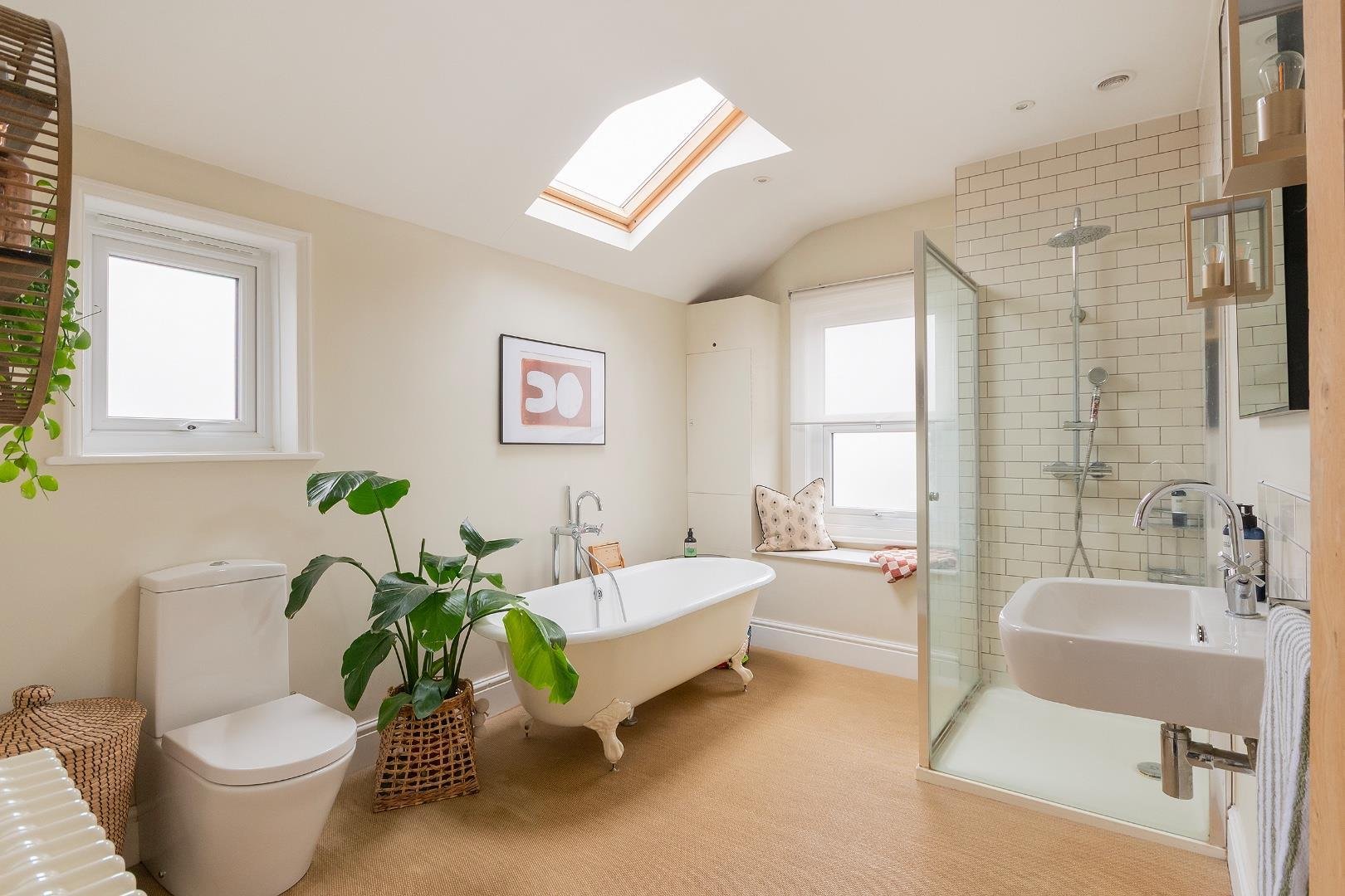 Conway road brislington 34244334 0 c2 rbn bathroom c