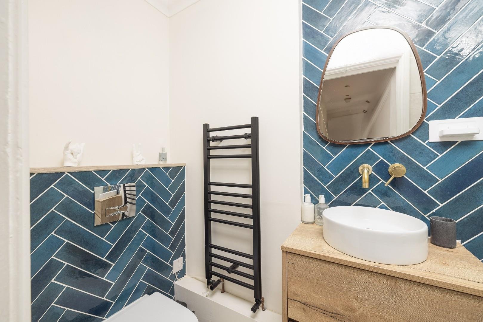 Coronation road southville 34404180 char6137