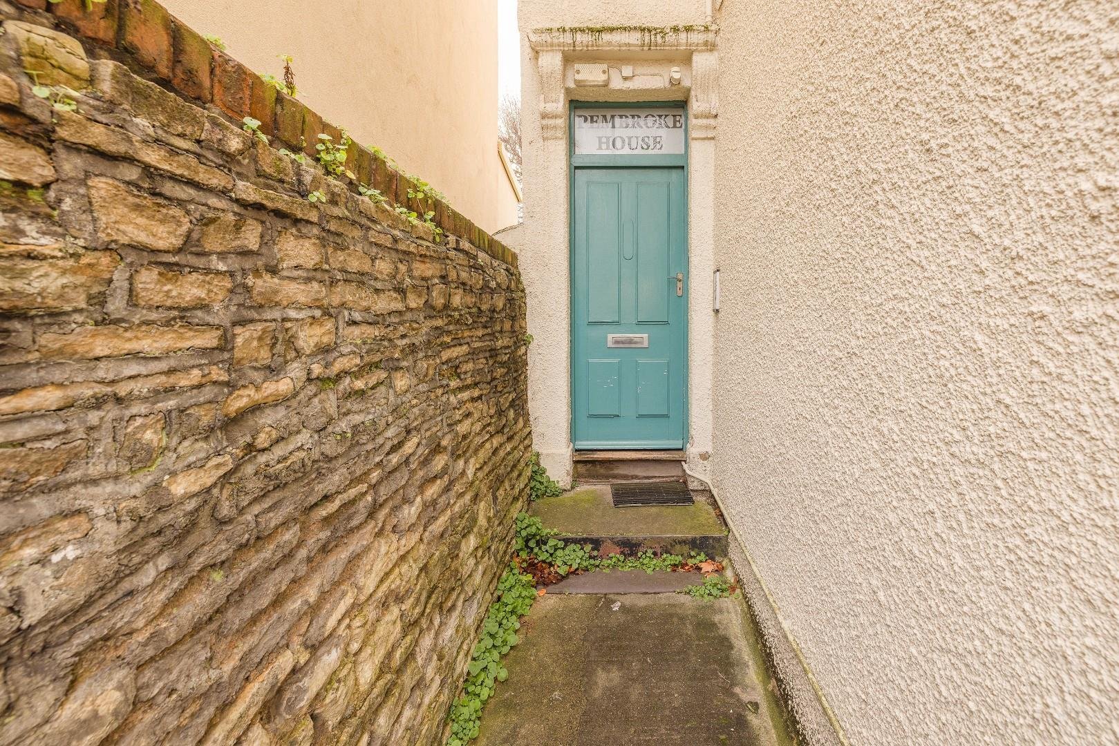 Coronation road southville 34404180 char6144