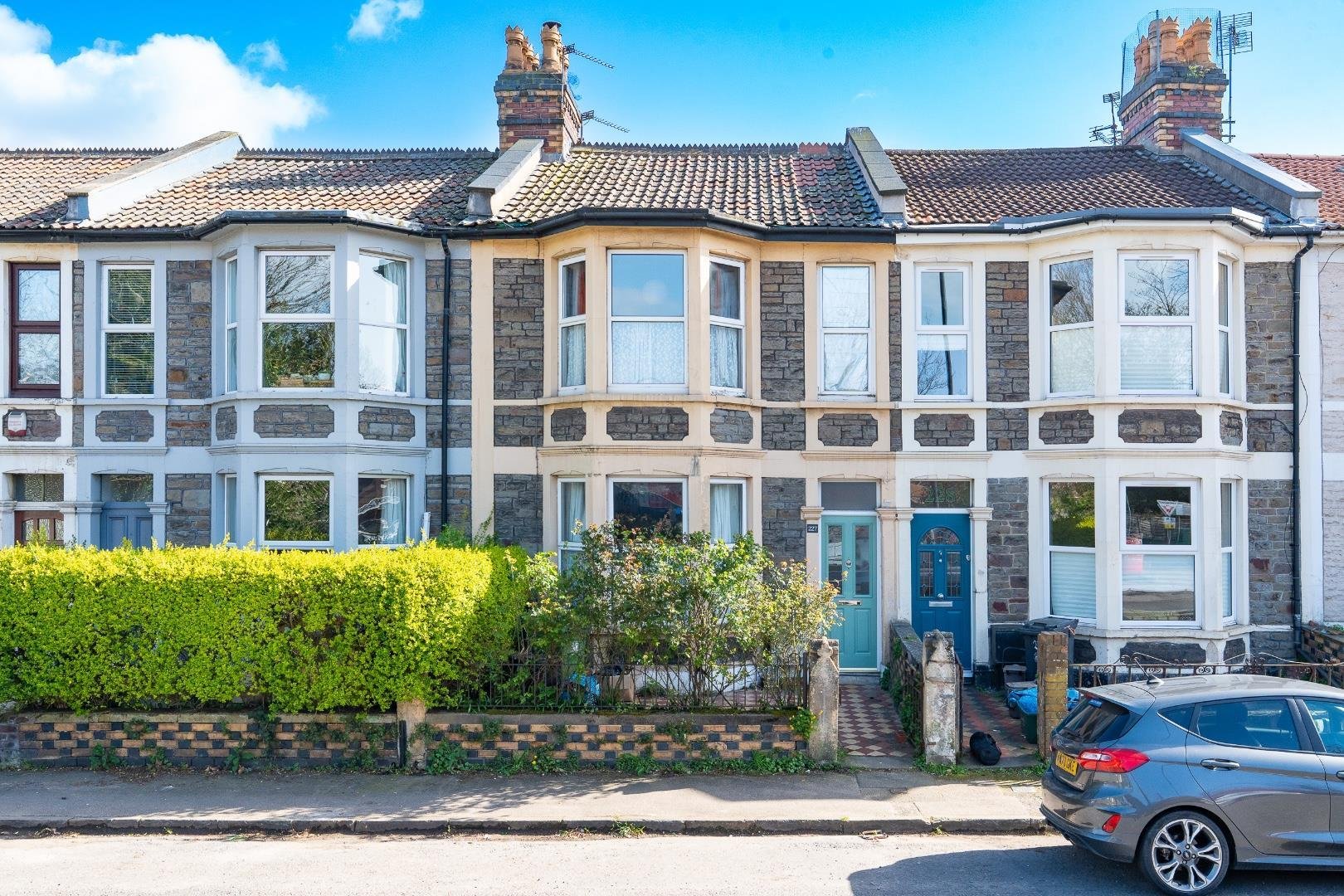 Coronation road southville 34595716 olh04787