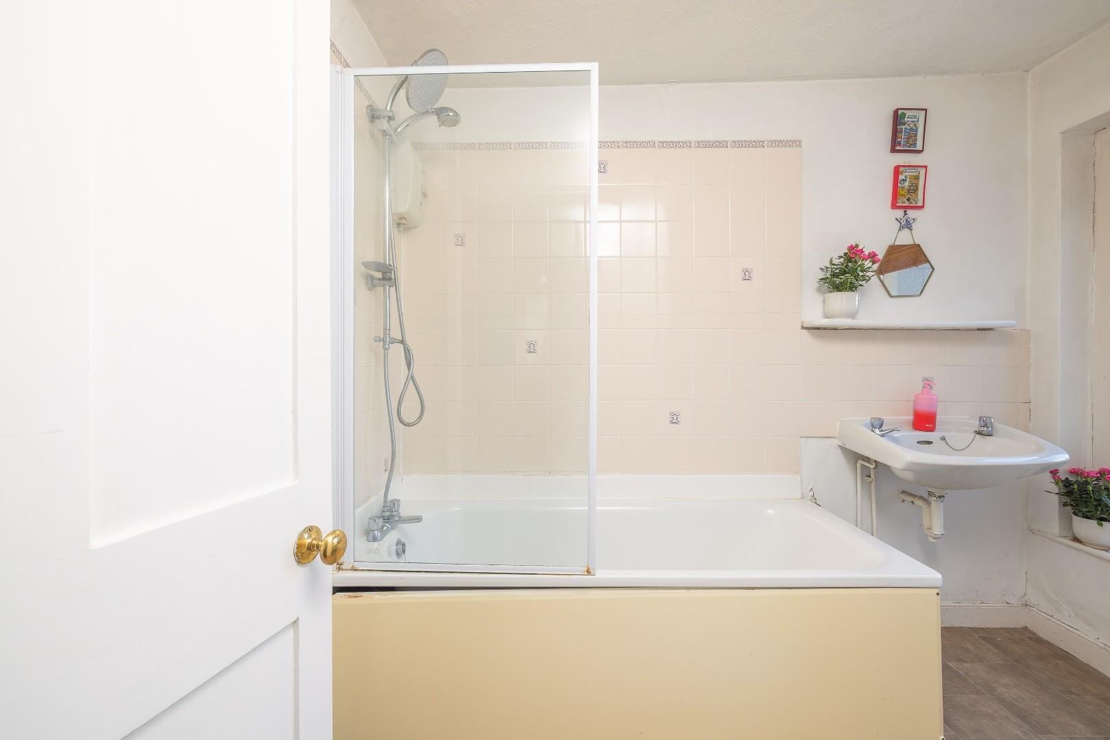 Cotham grove cotham 34423226 char6697