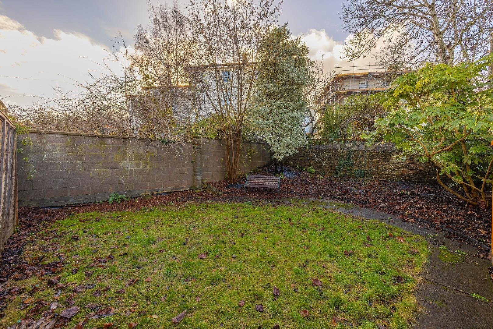 Cotham grove cotham 34423226 char6716