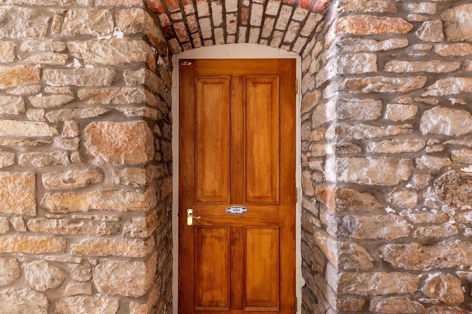 Cotham road cotham 34588739 f51 c8 rcm utility wc a