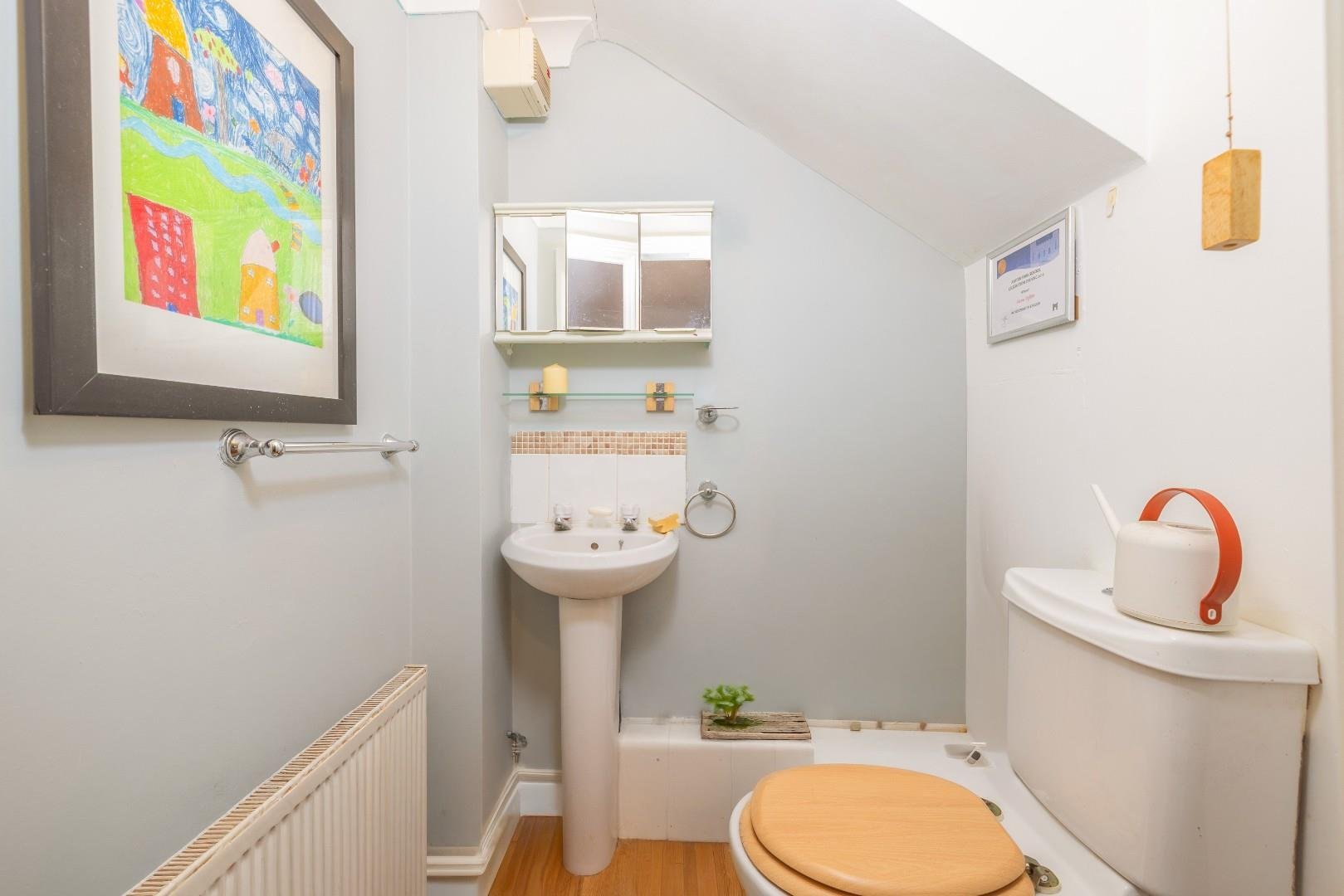 Cotswold road windmill hill 34605556 char0070