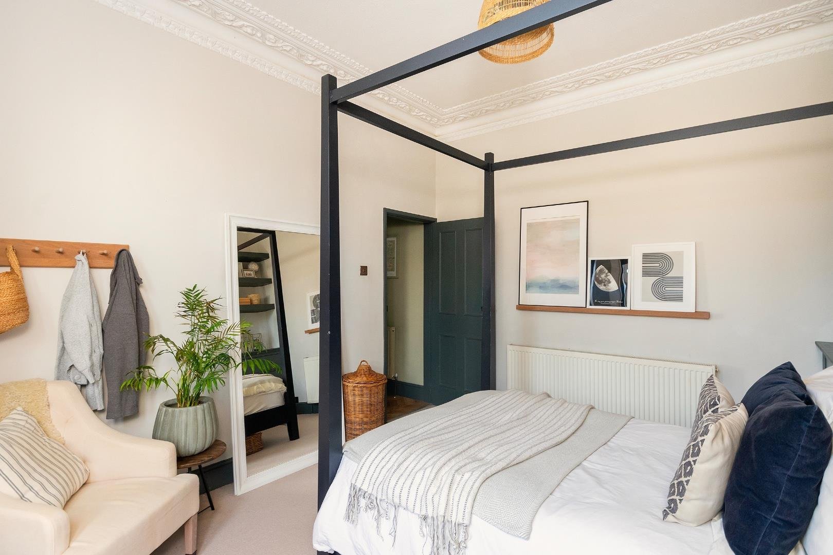 Crowndale road knowle 33611190 g1 f6 crtn bedroom e