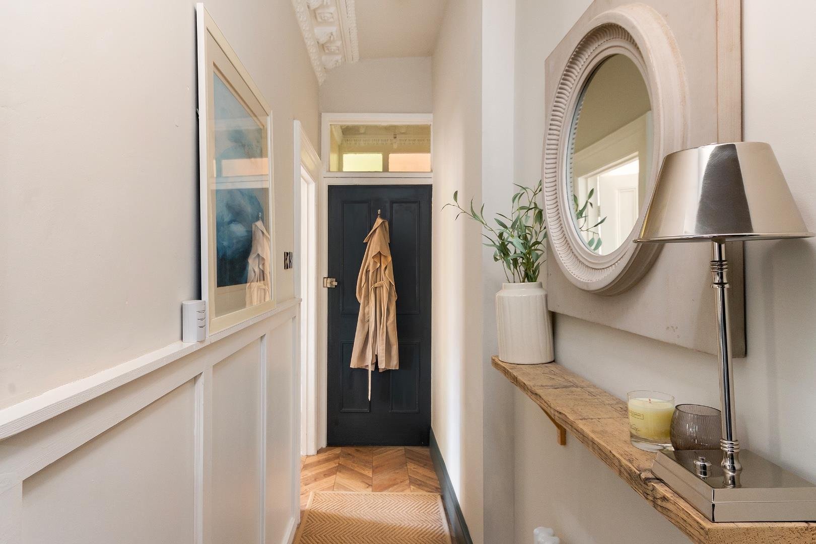 Crowndale road knowle 33611190 g1 f6 crtn hallway d