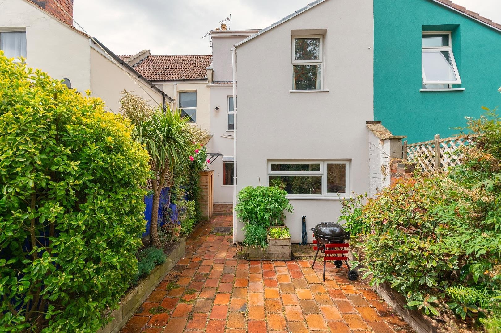 Daisy road greenbank 34841526 2 d7 rgk external f