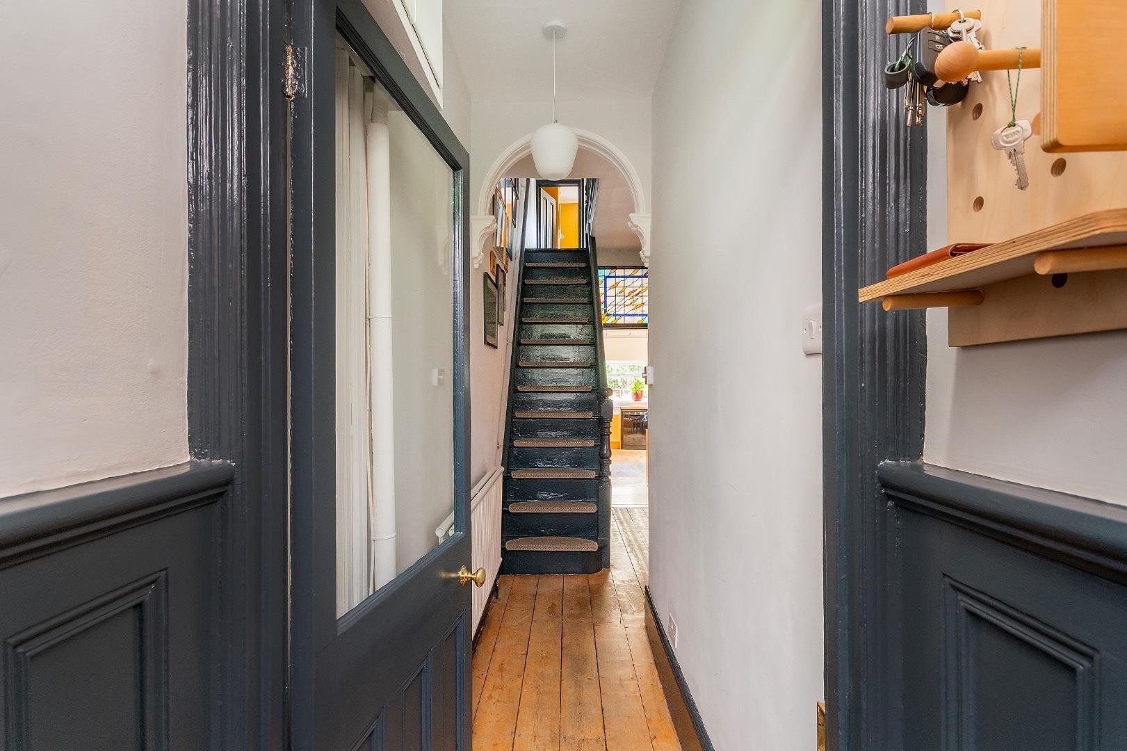 Daisy road greenbank 34841526 2 d7 rgk hallway c