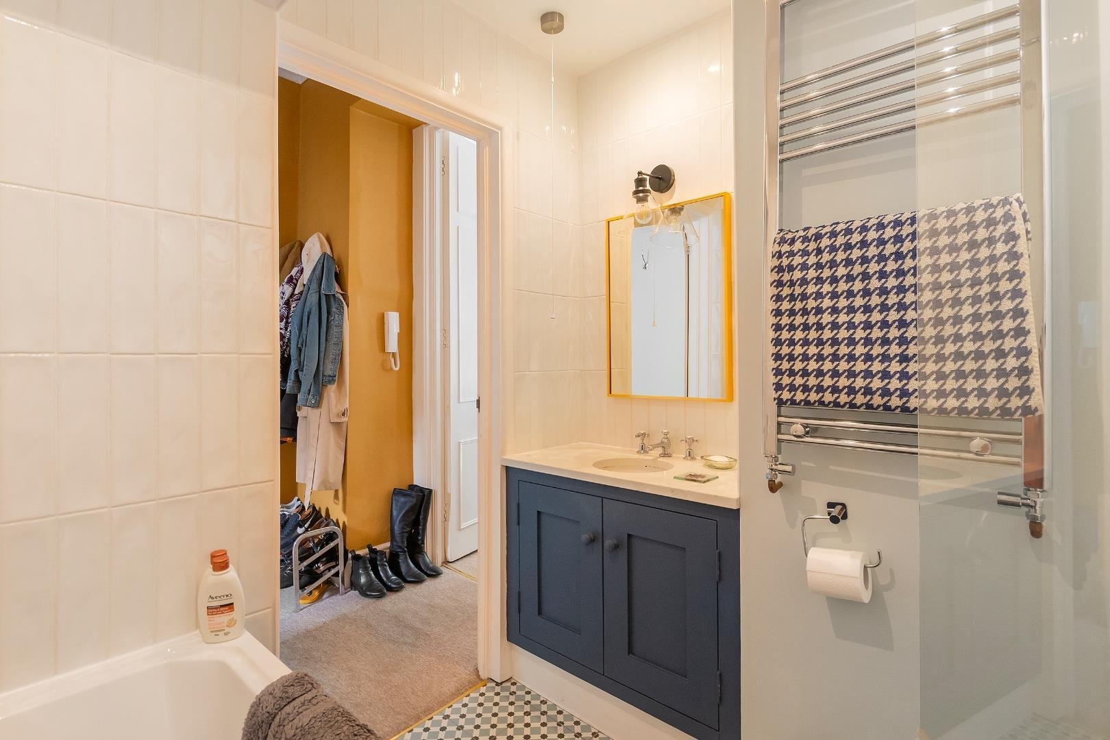 Dowry square hotwells 33826753 gf5 fdshs bathroom a
