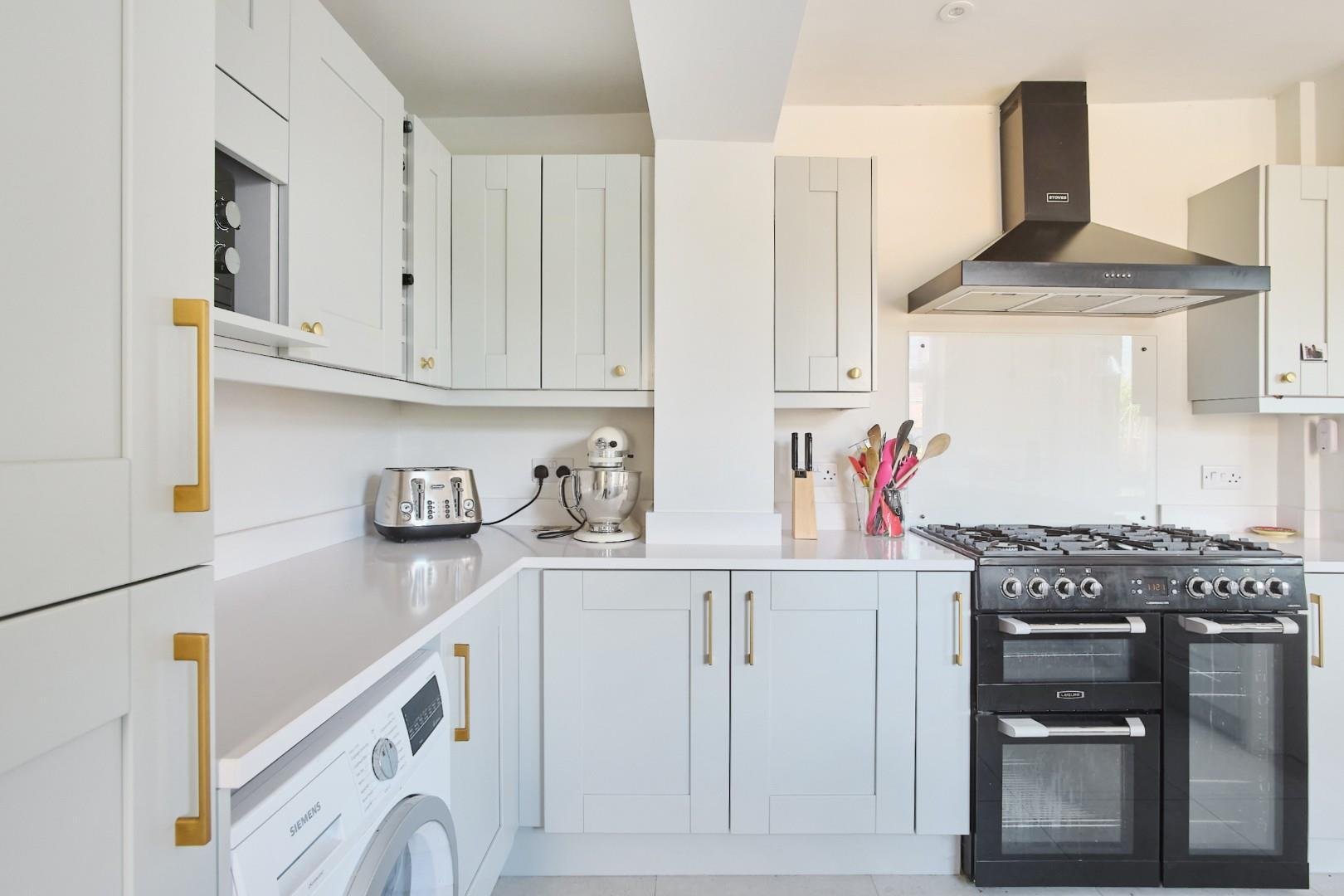 Drake road ashton 33822859 jaj bs22 as 0016