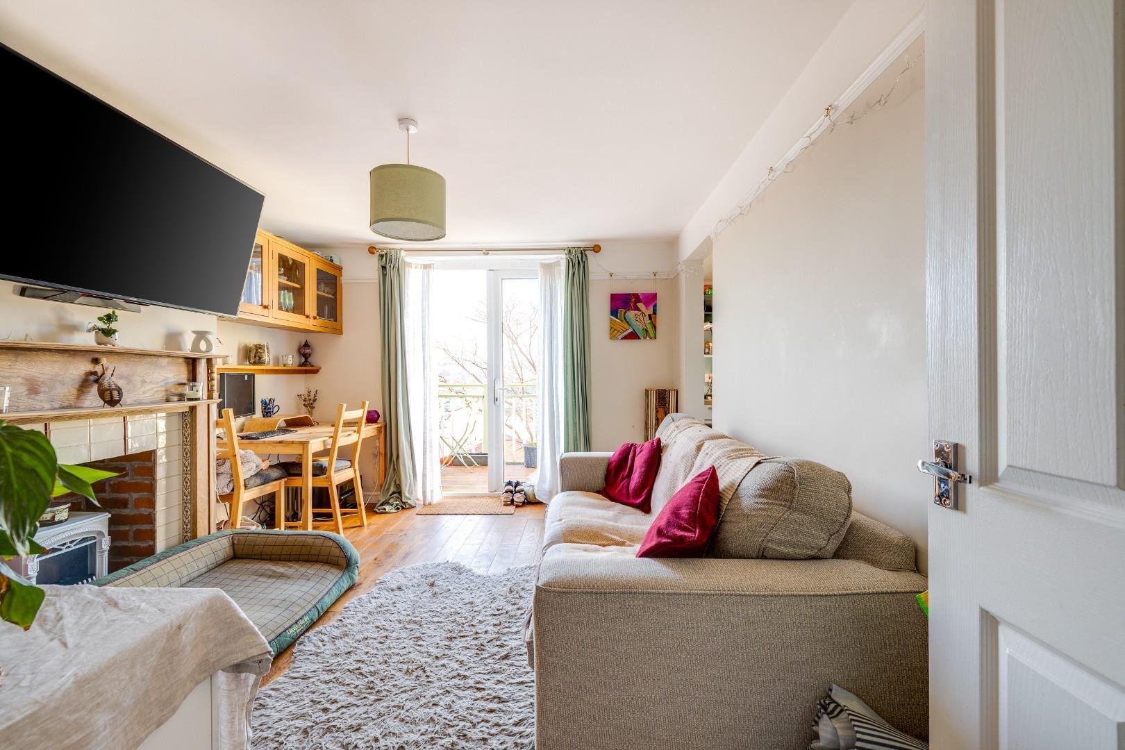 Elmcroft crescent horfield 32073375 4 elmhurst5