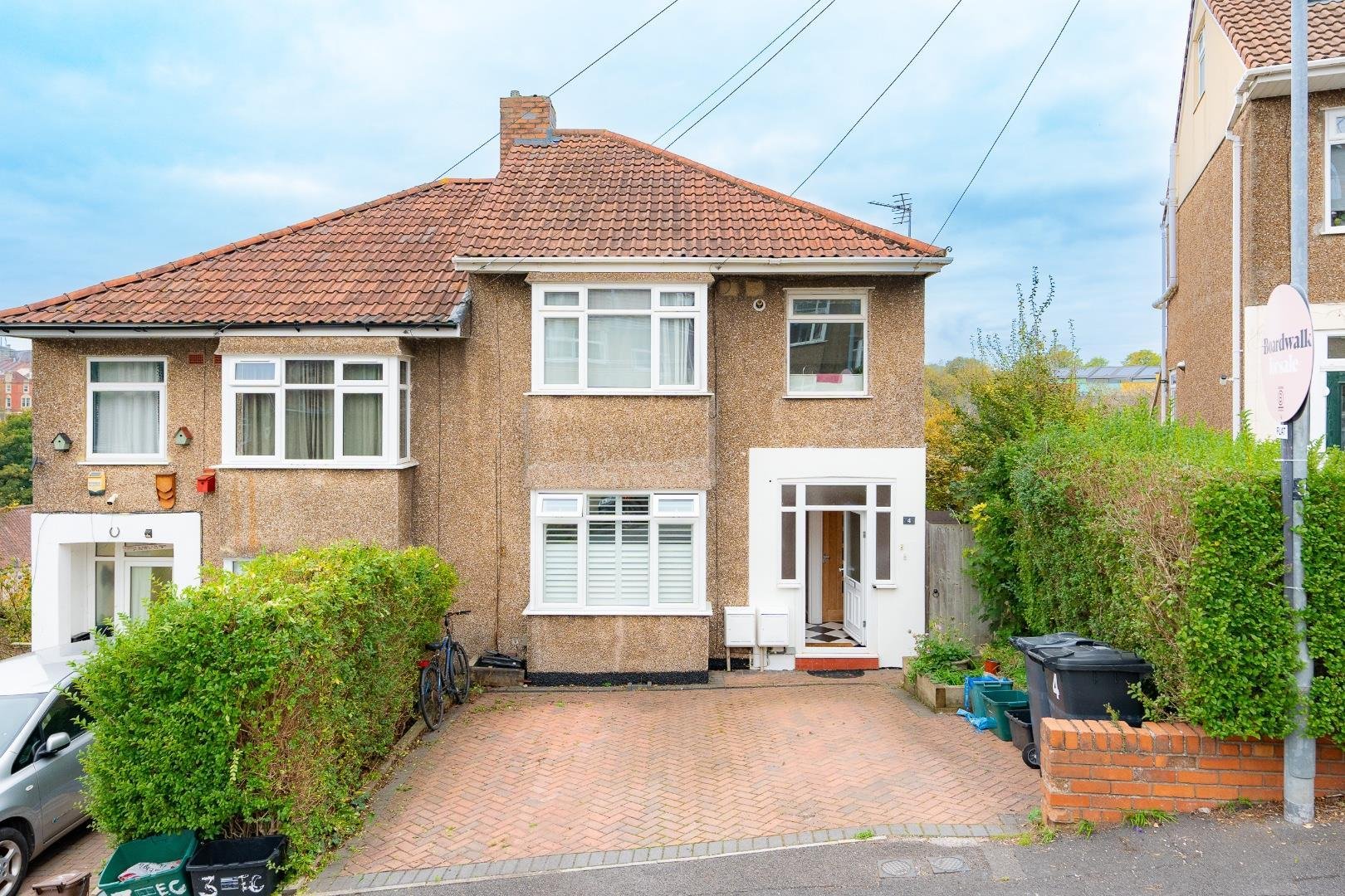 Elmcroft crescent horfield 34253707 olh09568