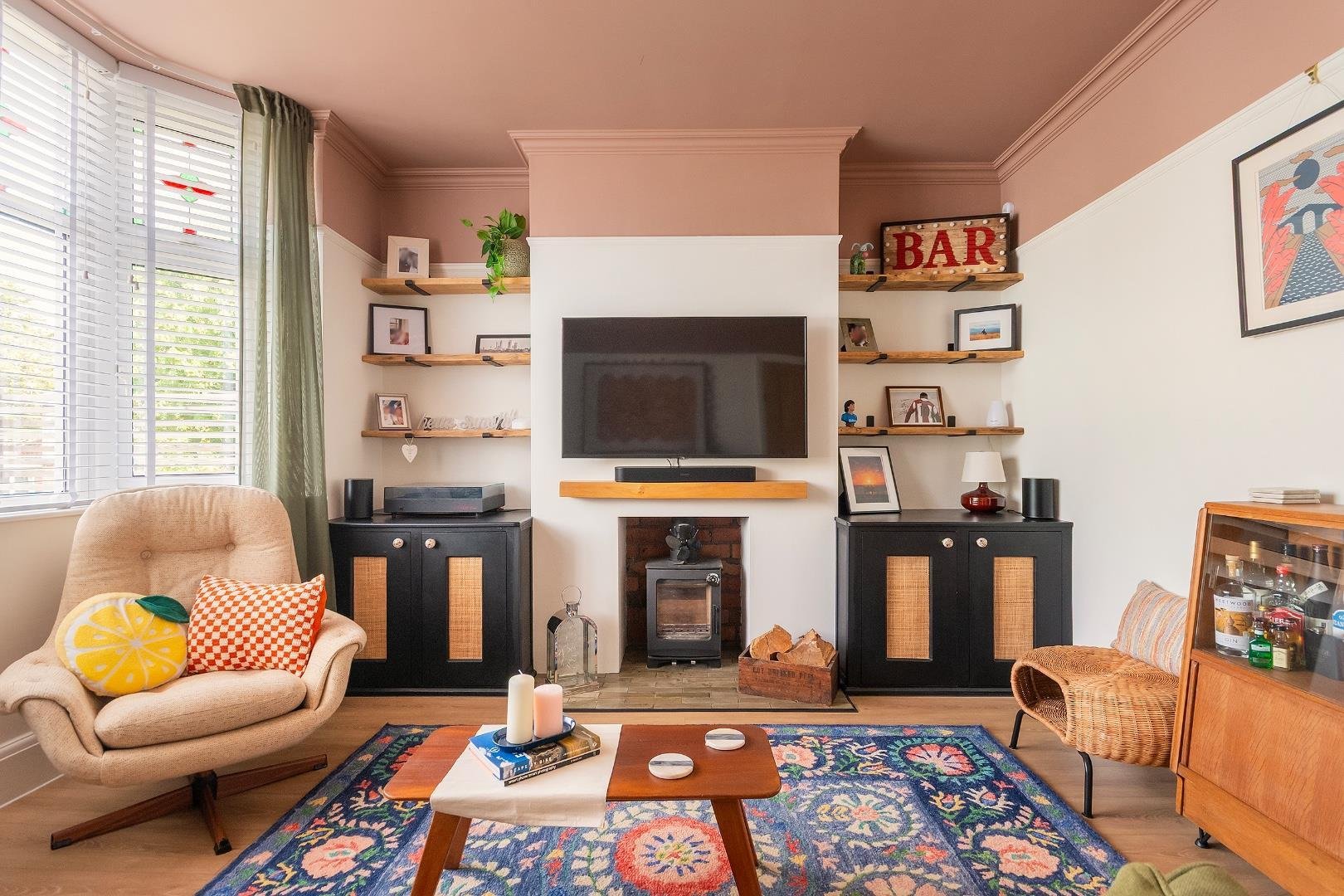 Embassy road whitehall 34771258 3 e9 rsg living room a