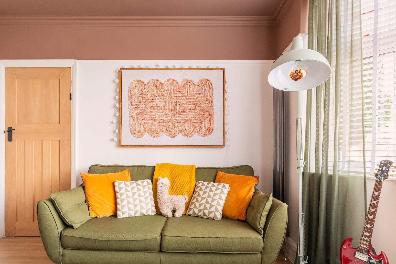 Embassy road whitehall 34771258 3 e9 rsg living room b