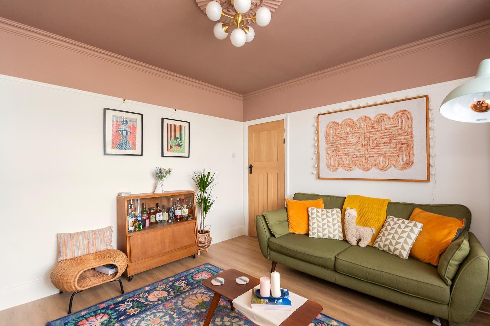 Embassy road whitehall 34771258 3 e9 rsg living room c