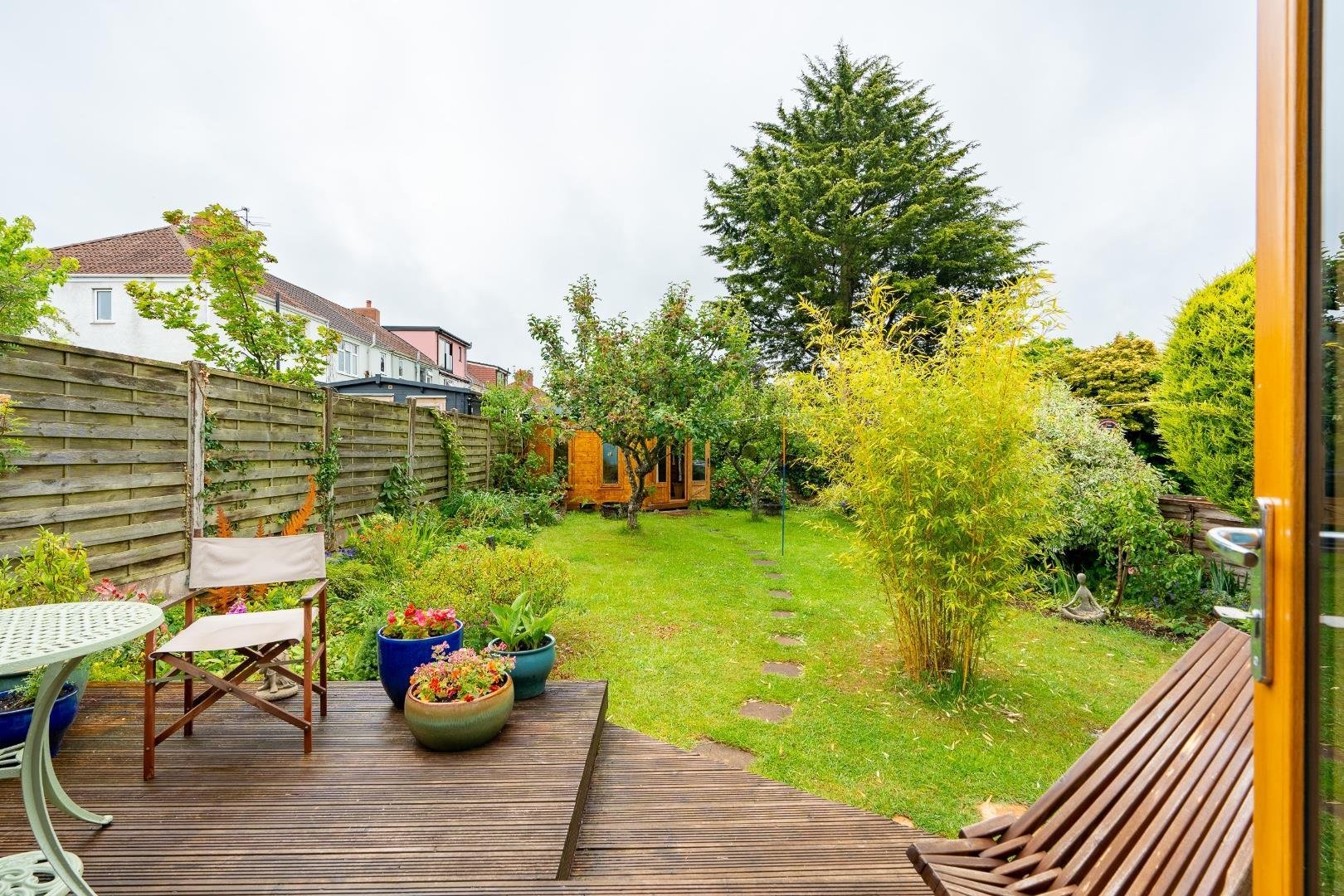 Everest road fishponds 34155788 olh00914 hdr