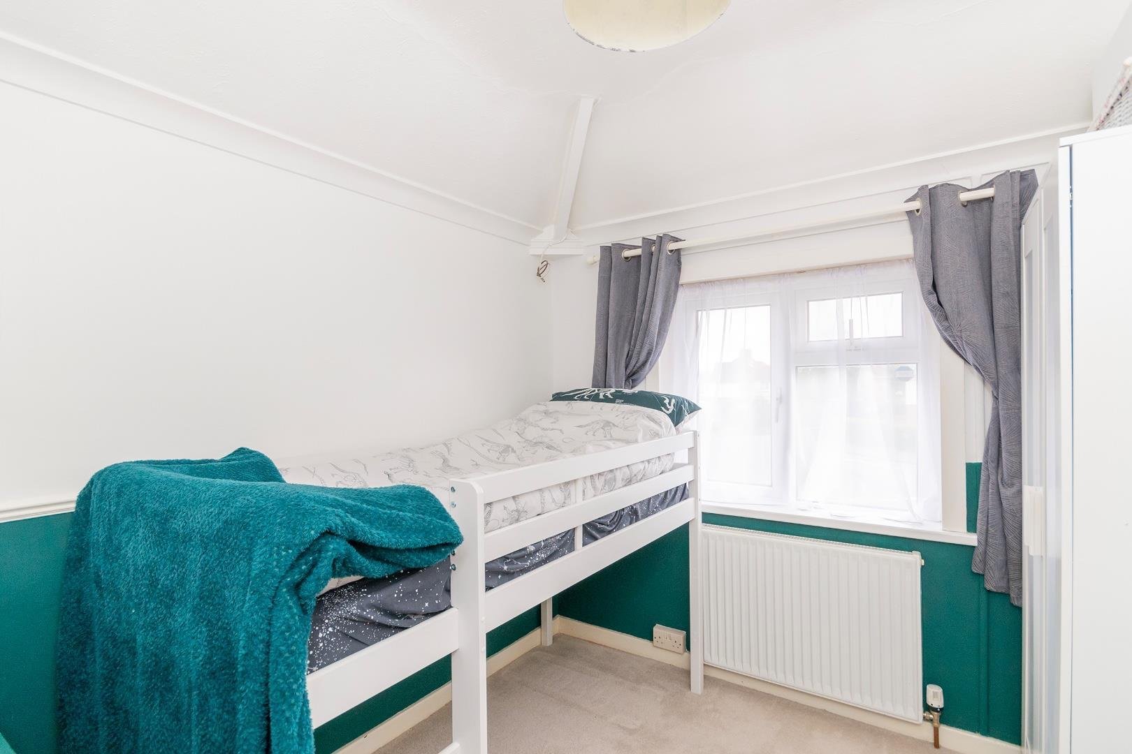 Exmouth road knowle 32993476 4 er0 ke bedroom g