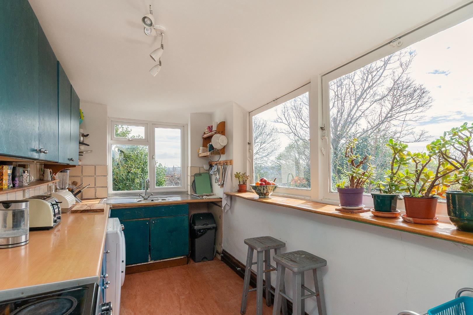 Fairfield road montpelier 33933998 2 f6 rmr kitchen b