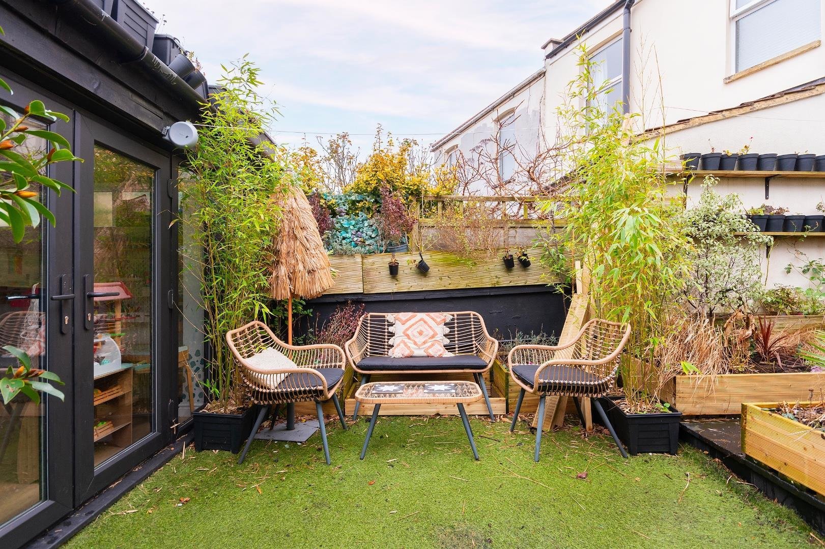 Forest road fishponds 33684905 1 f6 r8 fs external d