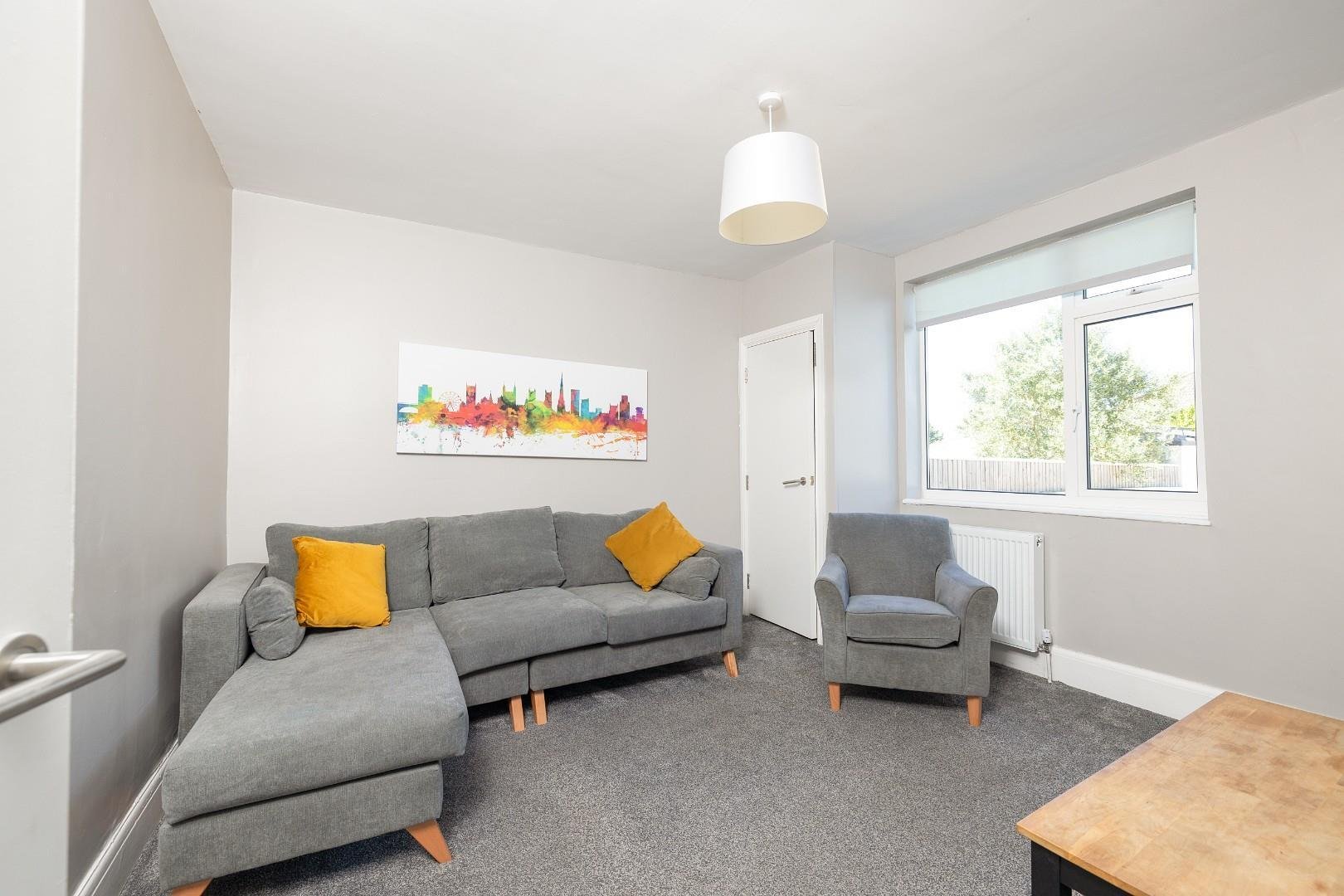 Forest road fishponds 33898730 00003 cd7 a9694
