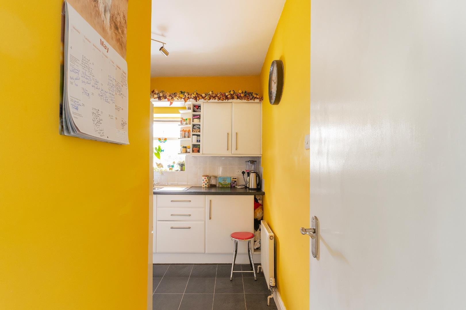Fox road easton 34741661 7 f0 bren kitchen d