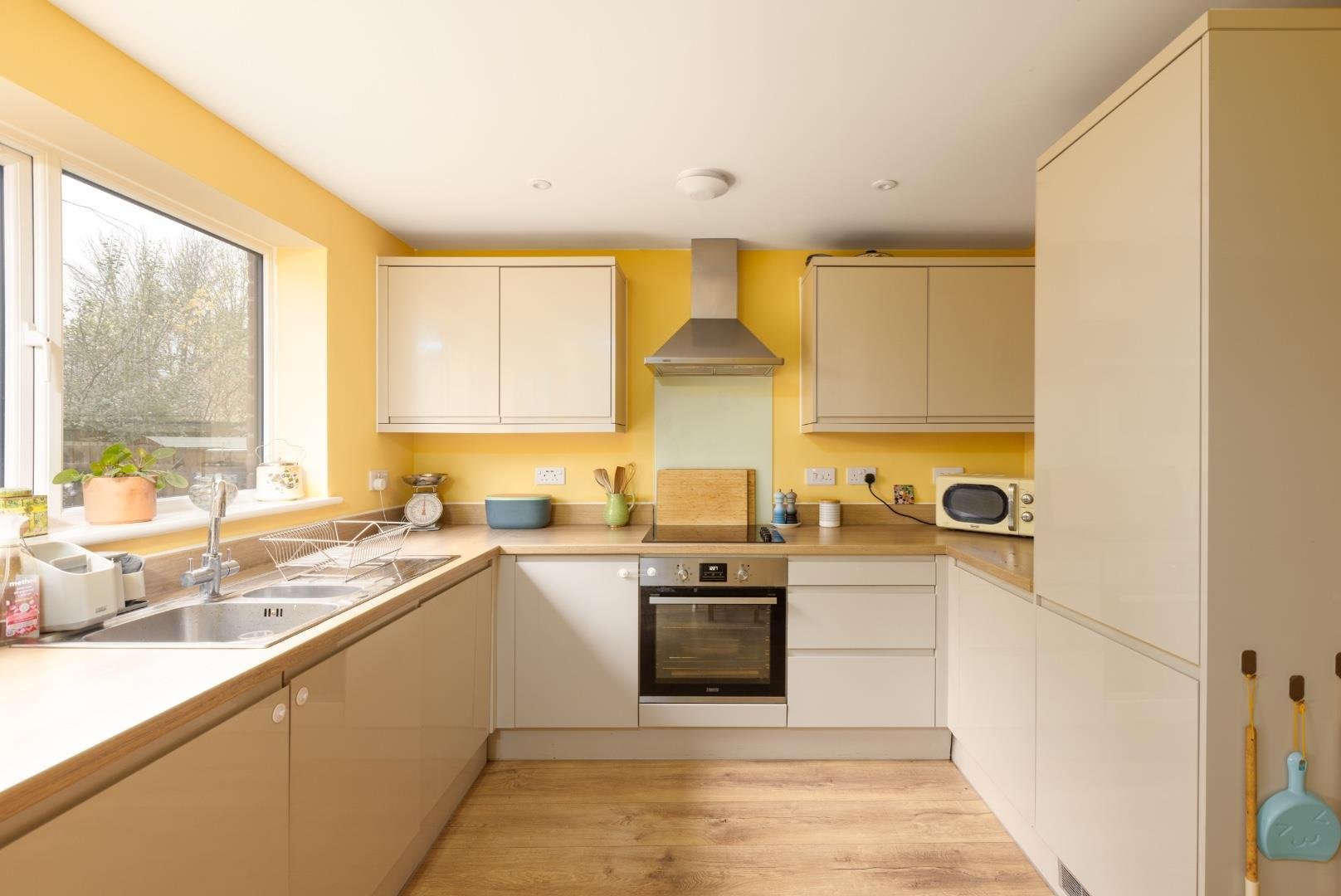 Fraynes close ashton vale 34315587 6 fraynes cl bs3 10