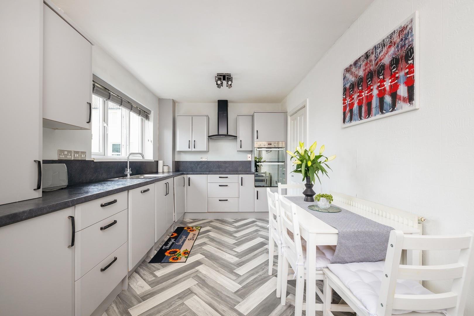 Gatehouse avenue hartcliffe 33340370 cd7 a7517