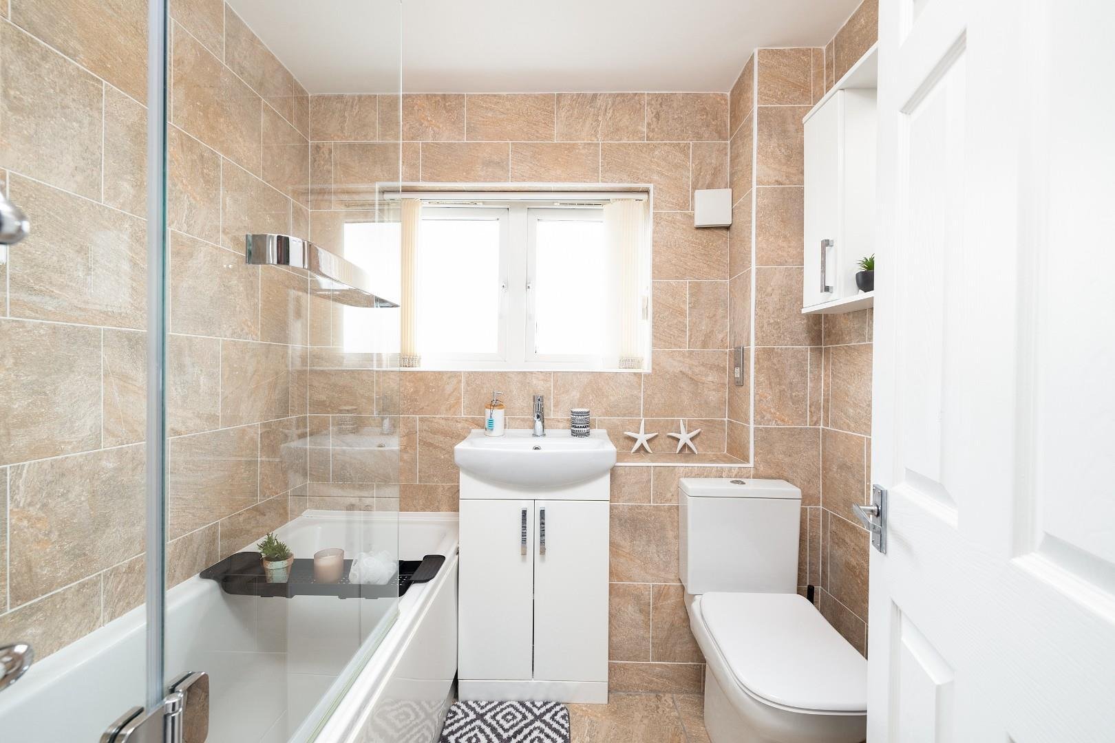 Gatehouse avenue hartcliffe 33340370 cd7 a7548