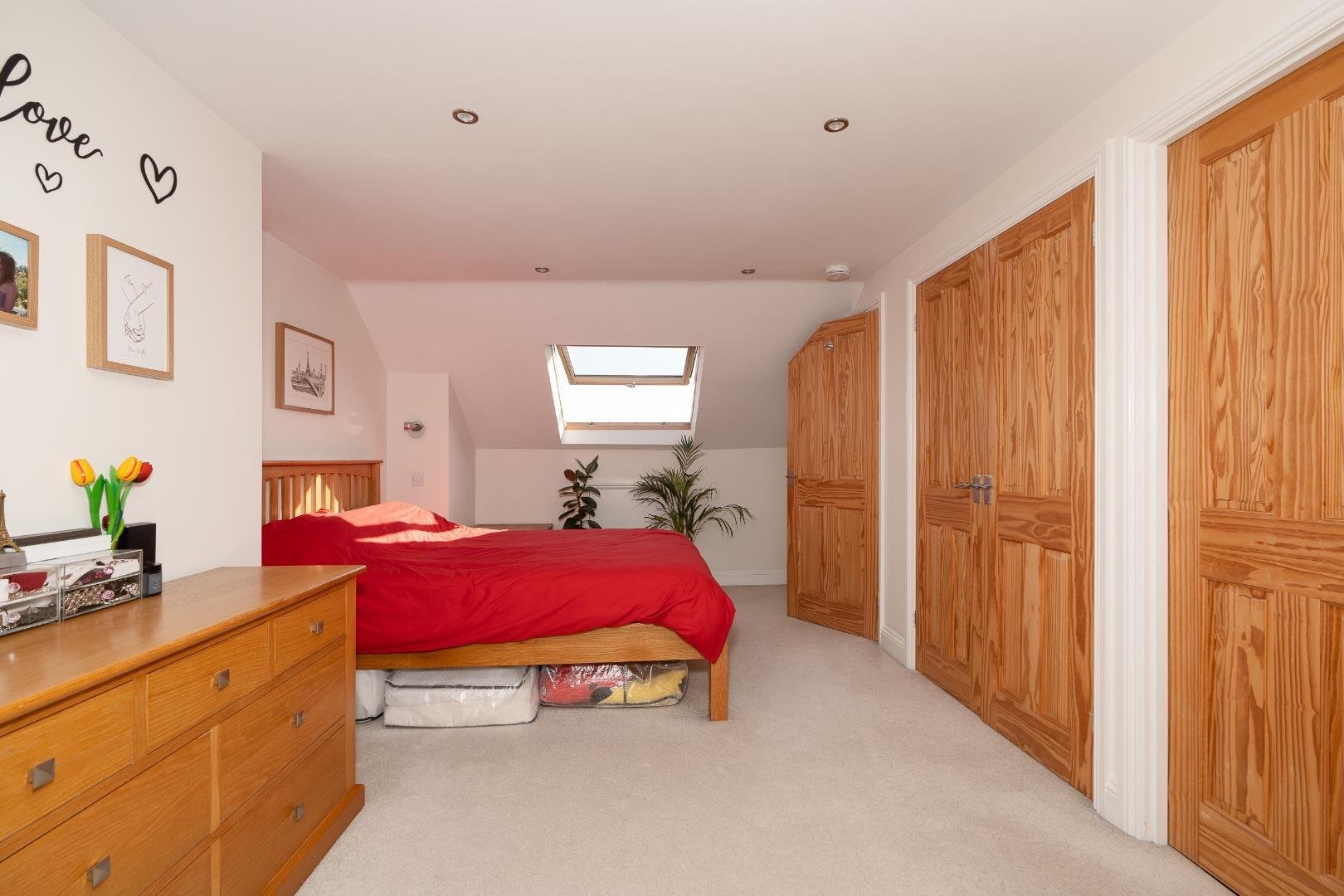 Glena avenue knowle 33855669 olh08185