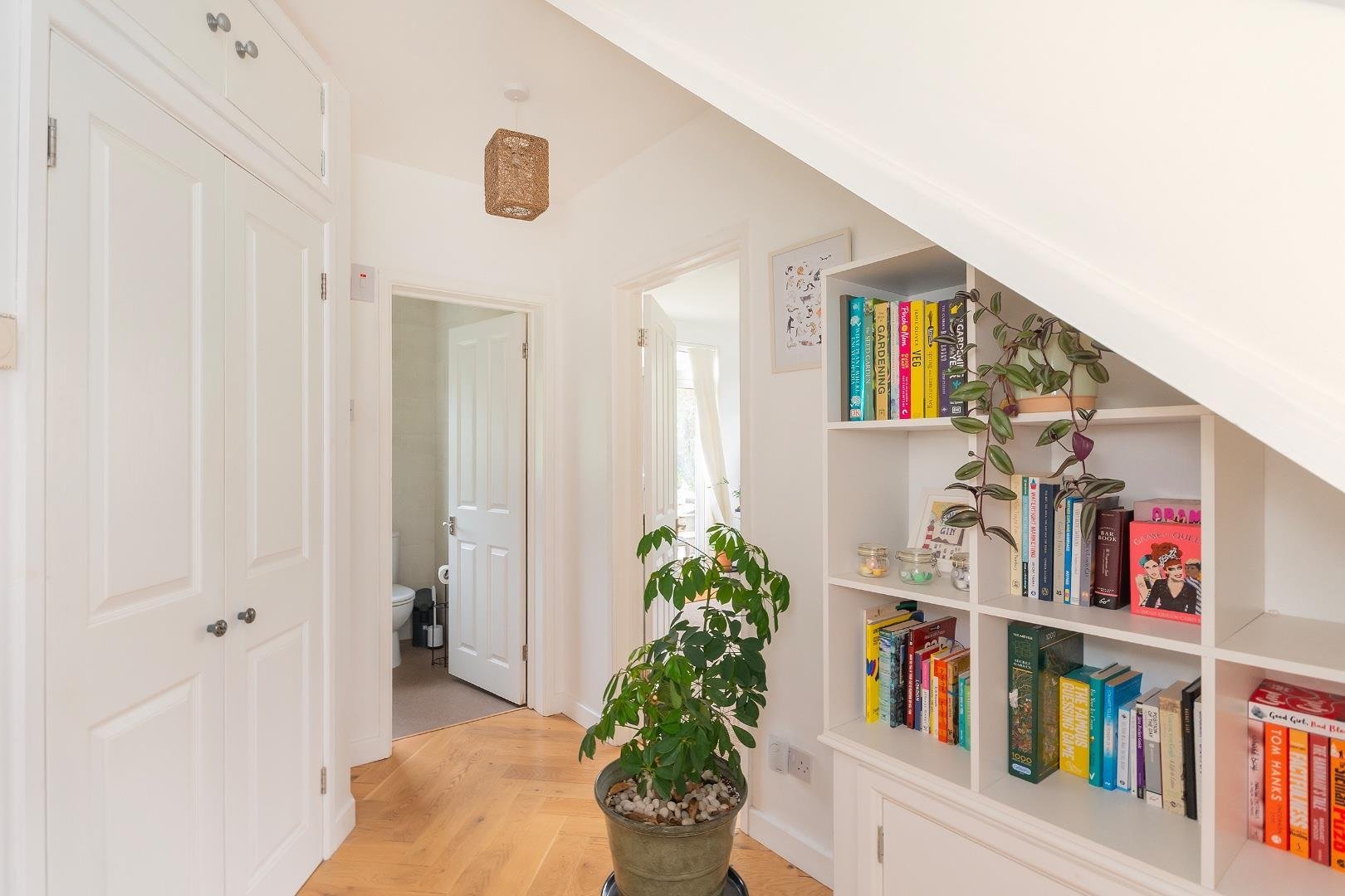 Glendale downend 34760210 0 g7 ede hallway a
