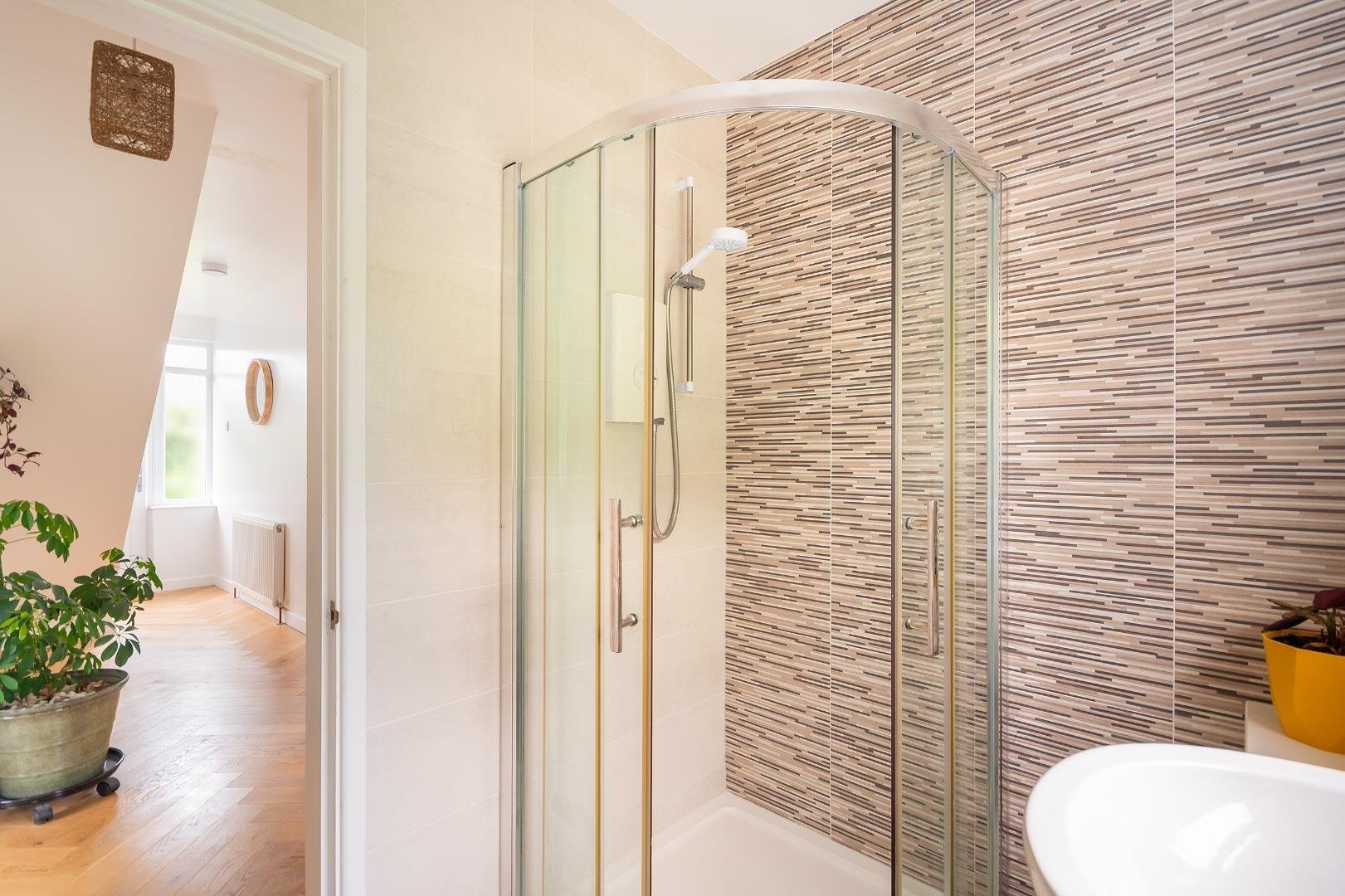 Glendale downend 34760210 0 g7 ede shower room a