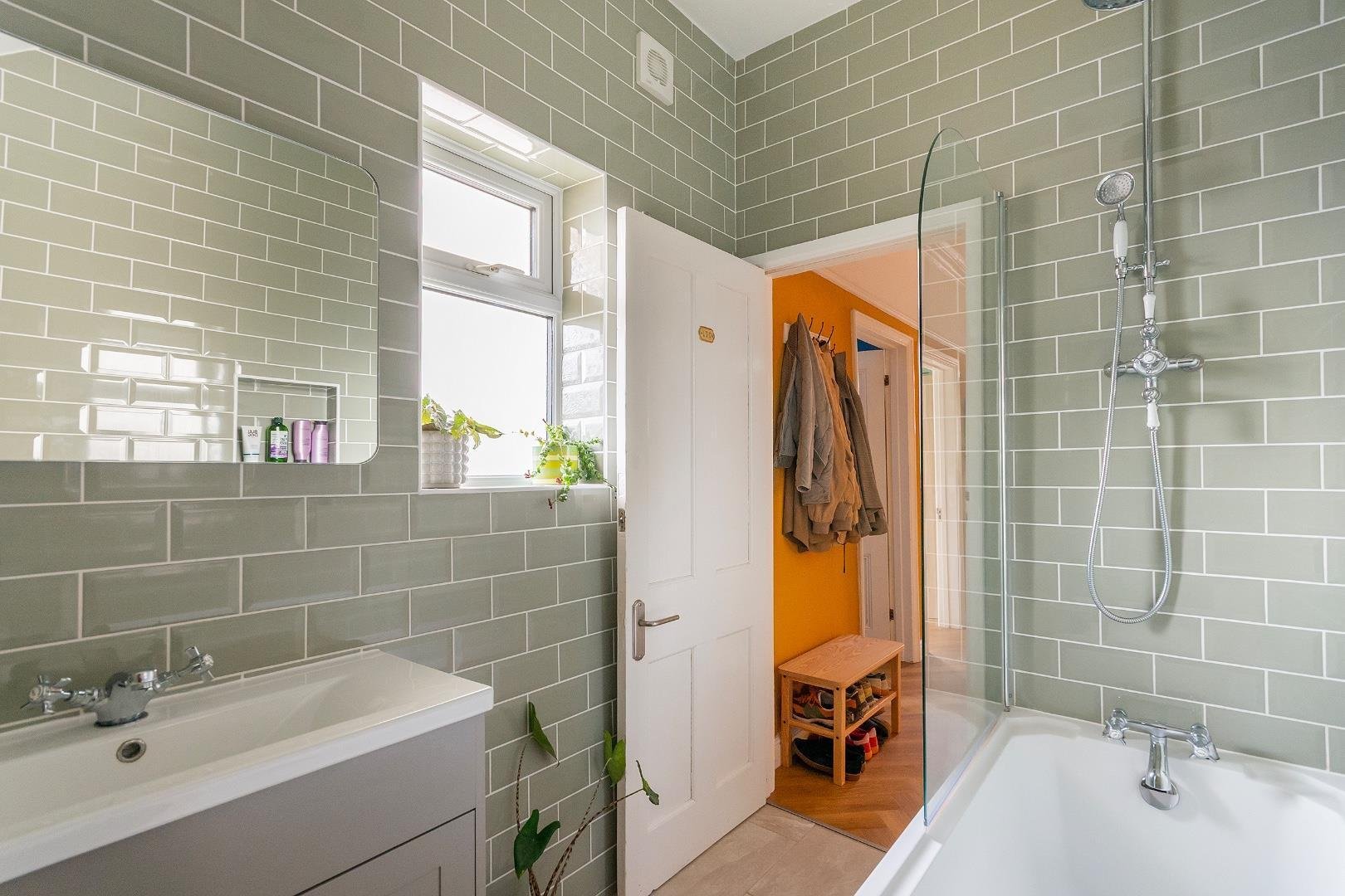 Gloucester road horfield 34455867 g5 f0 g3 rhd bathroom b