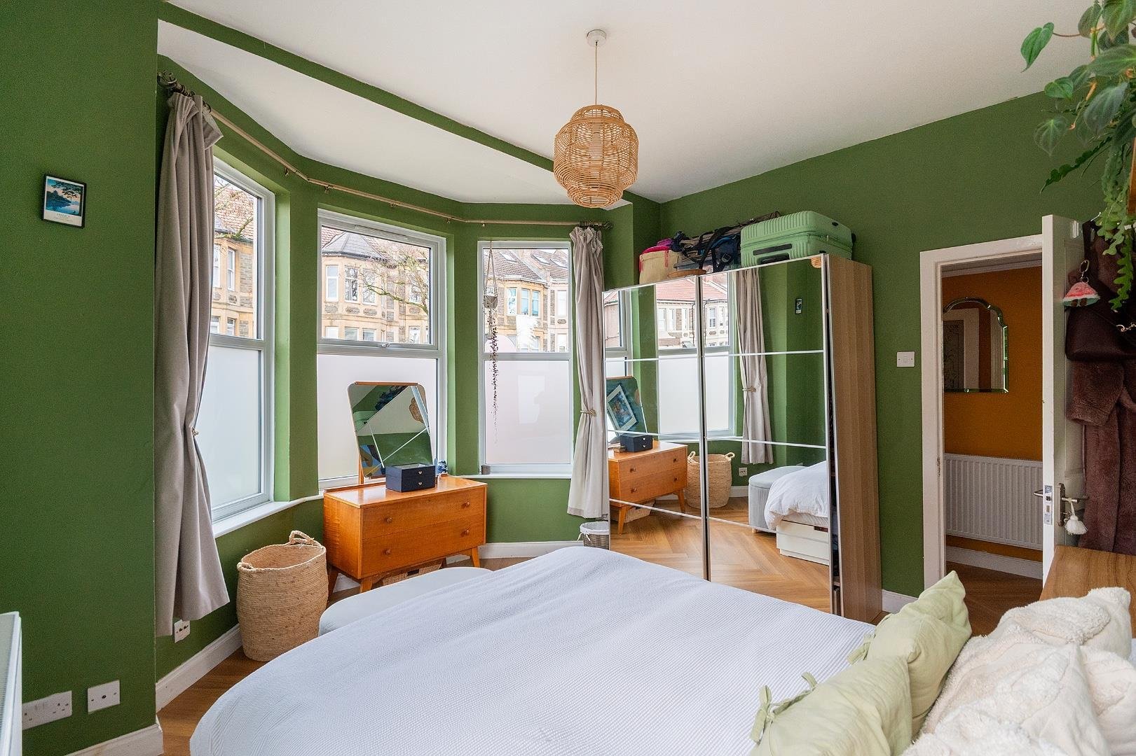 Gloucester road horfield 34455867 g5 f0 g3 rhd bedroom e