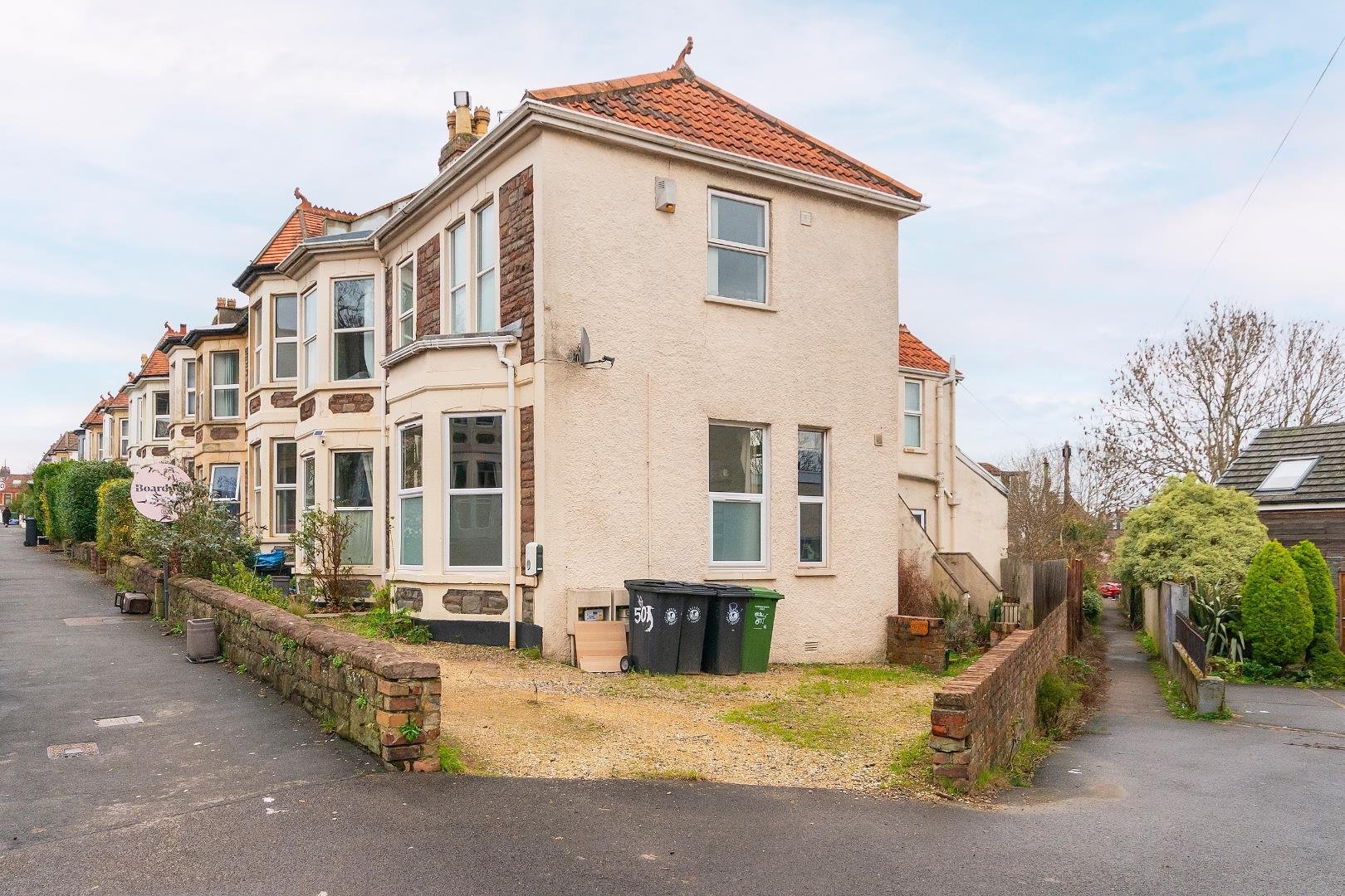 Gloucester road horfield 34455867 g5 f0 g3 rhd external a