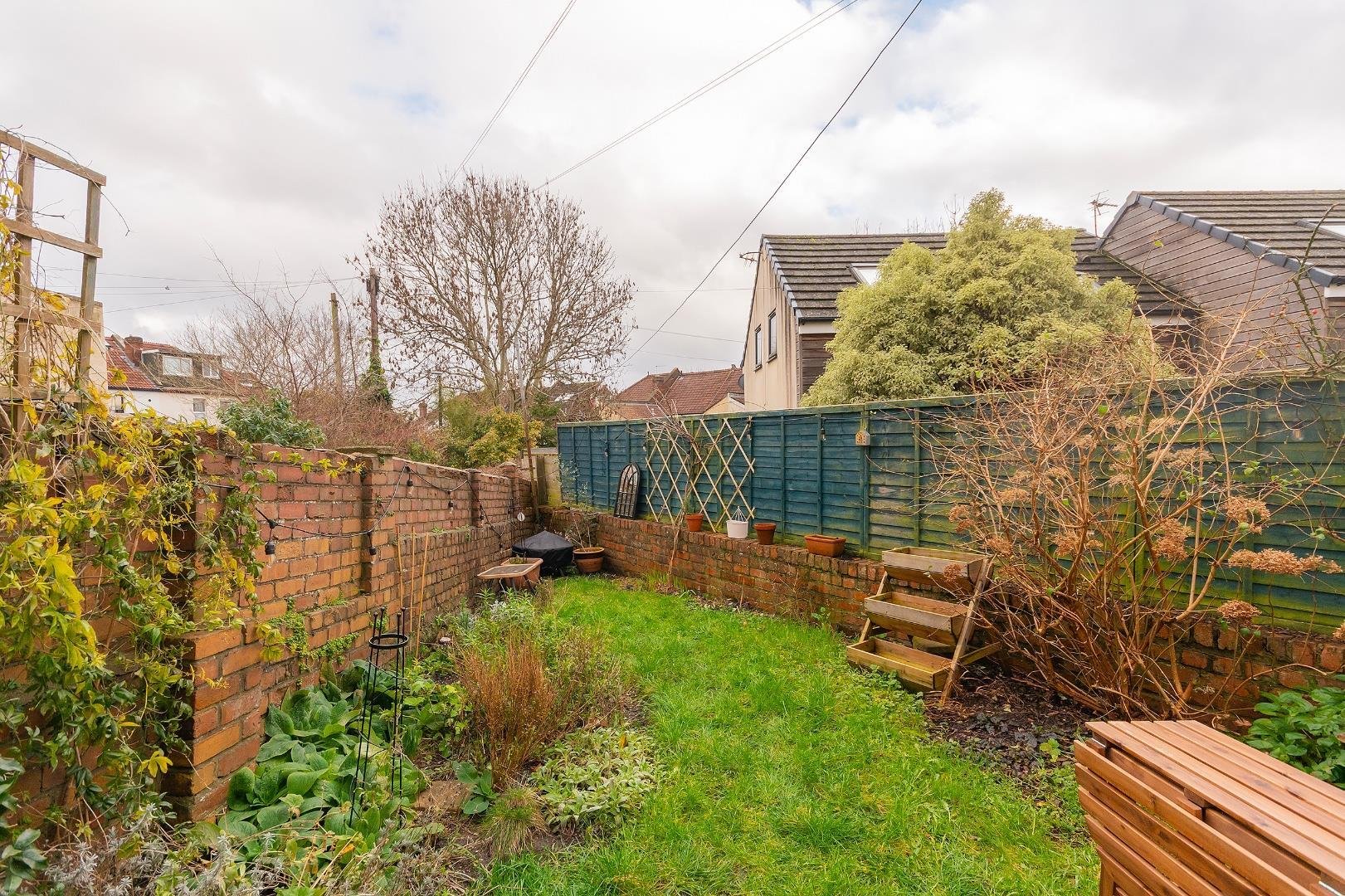 Gloucester road horfield 34455867 g5 f0 g3 rhd external e